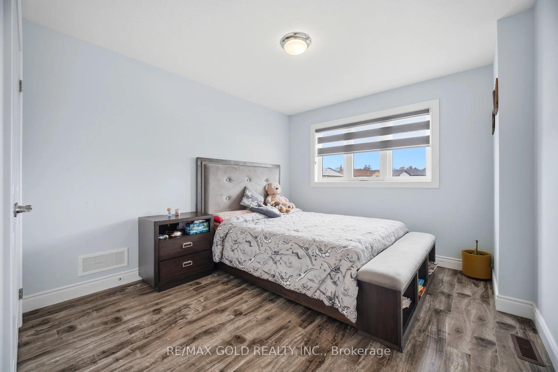 Photo 20 of 2439 Daisy Bend, London, South U — HOMEH