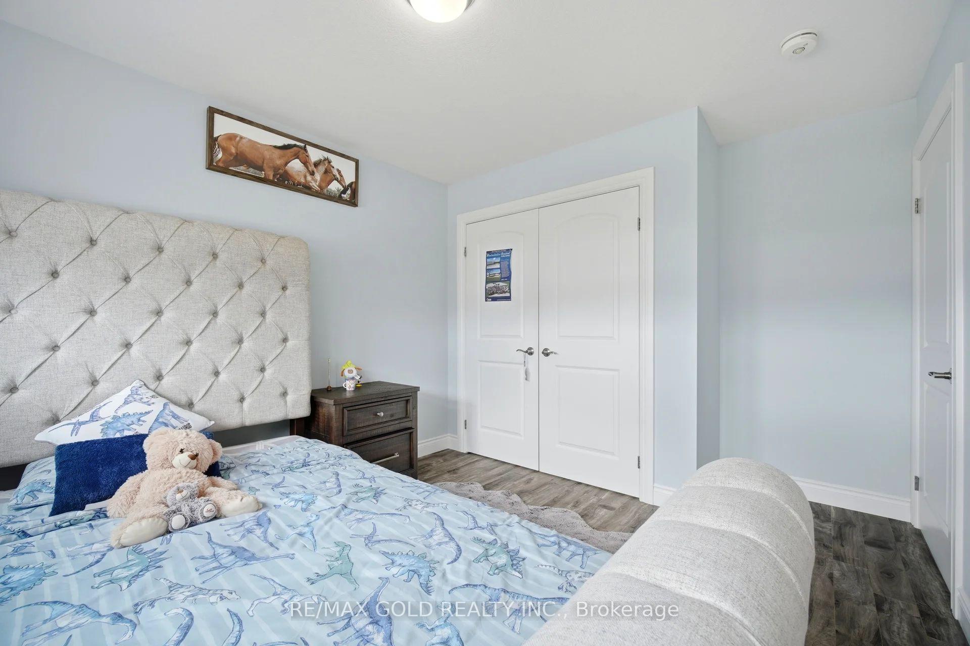 Photo 21 of 2439 Daisy Bend, London, South U — HOMEH