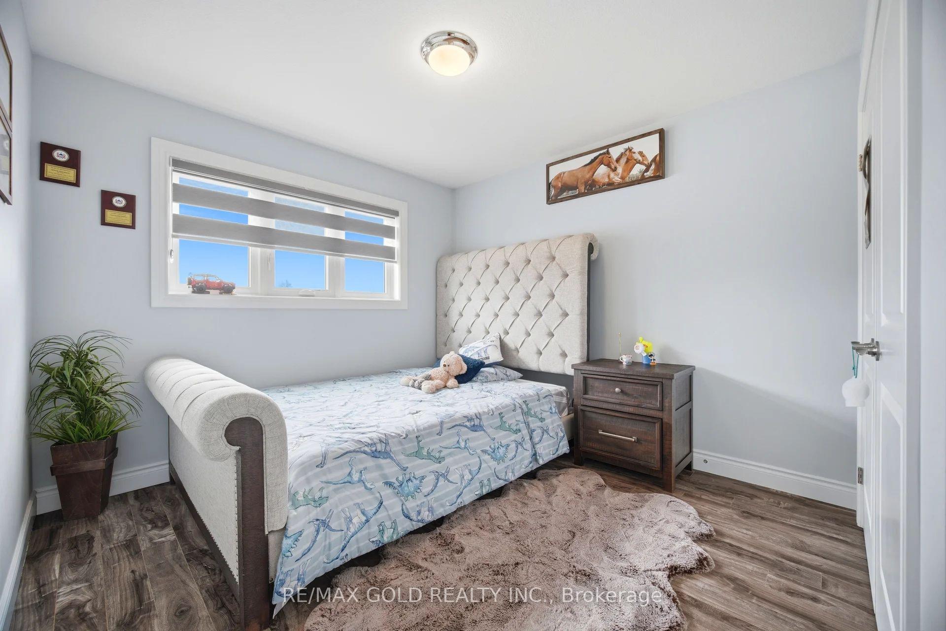 Photo 22 of 2439 Daisy Bend, London, South U — HOMEH