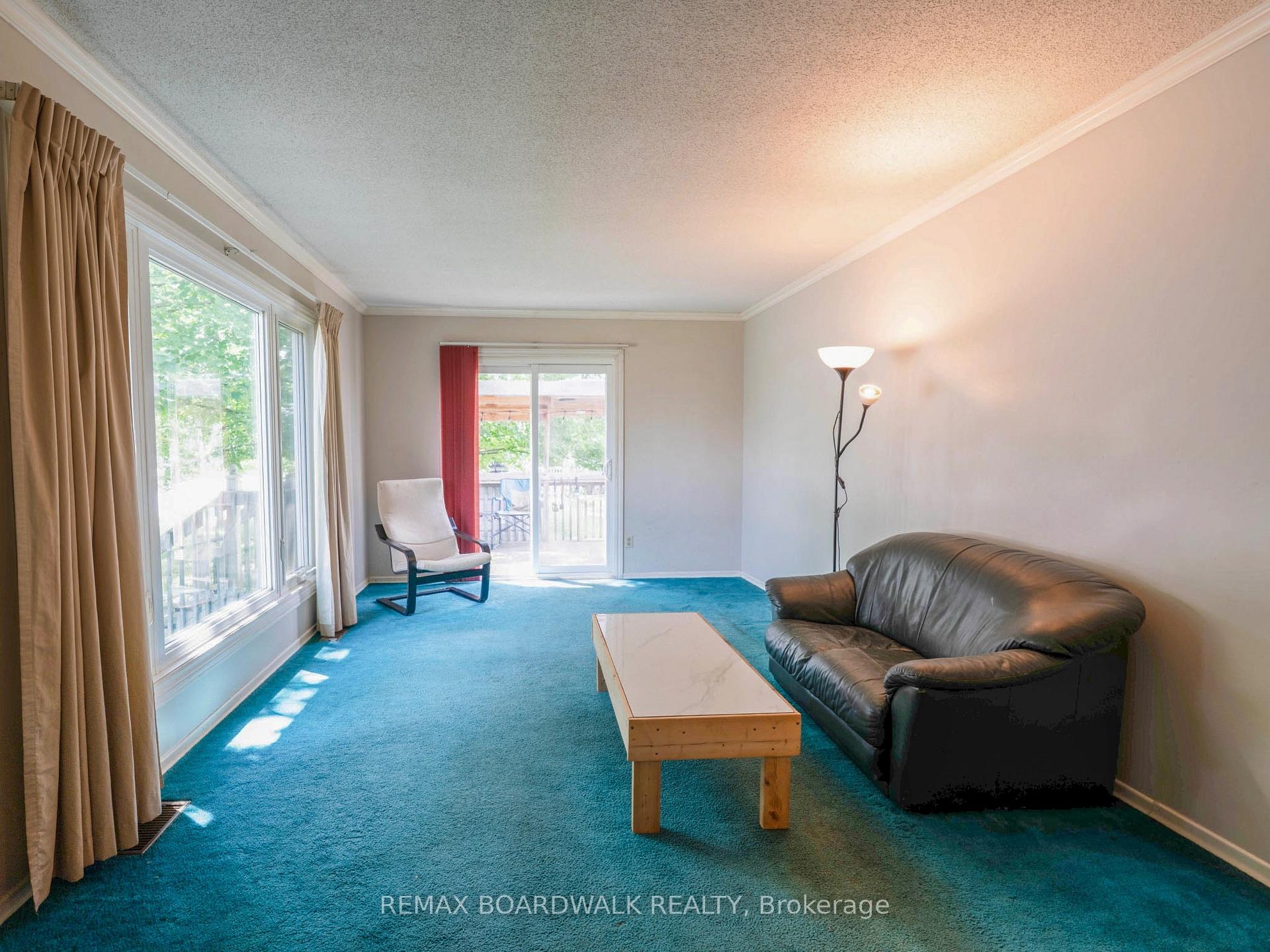 Photo 4 of 5 Laurentian Pl, Arnprior, Arnprior — HOMEH