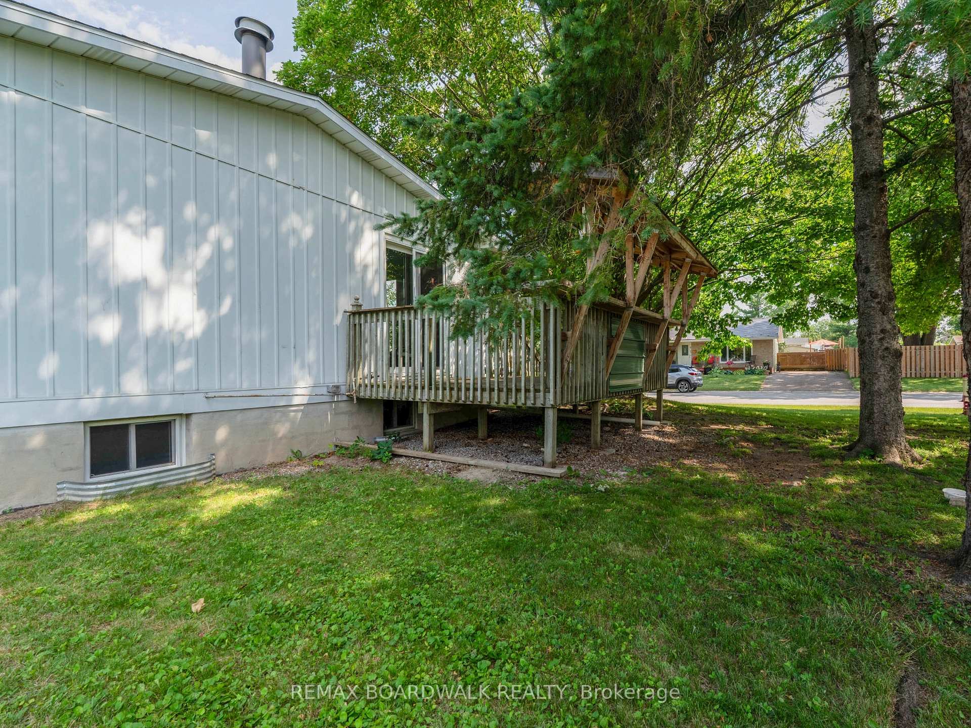 Photo 24 of 5 Laurentian Pl, Arnprior, Arnprior — HOMEH