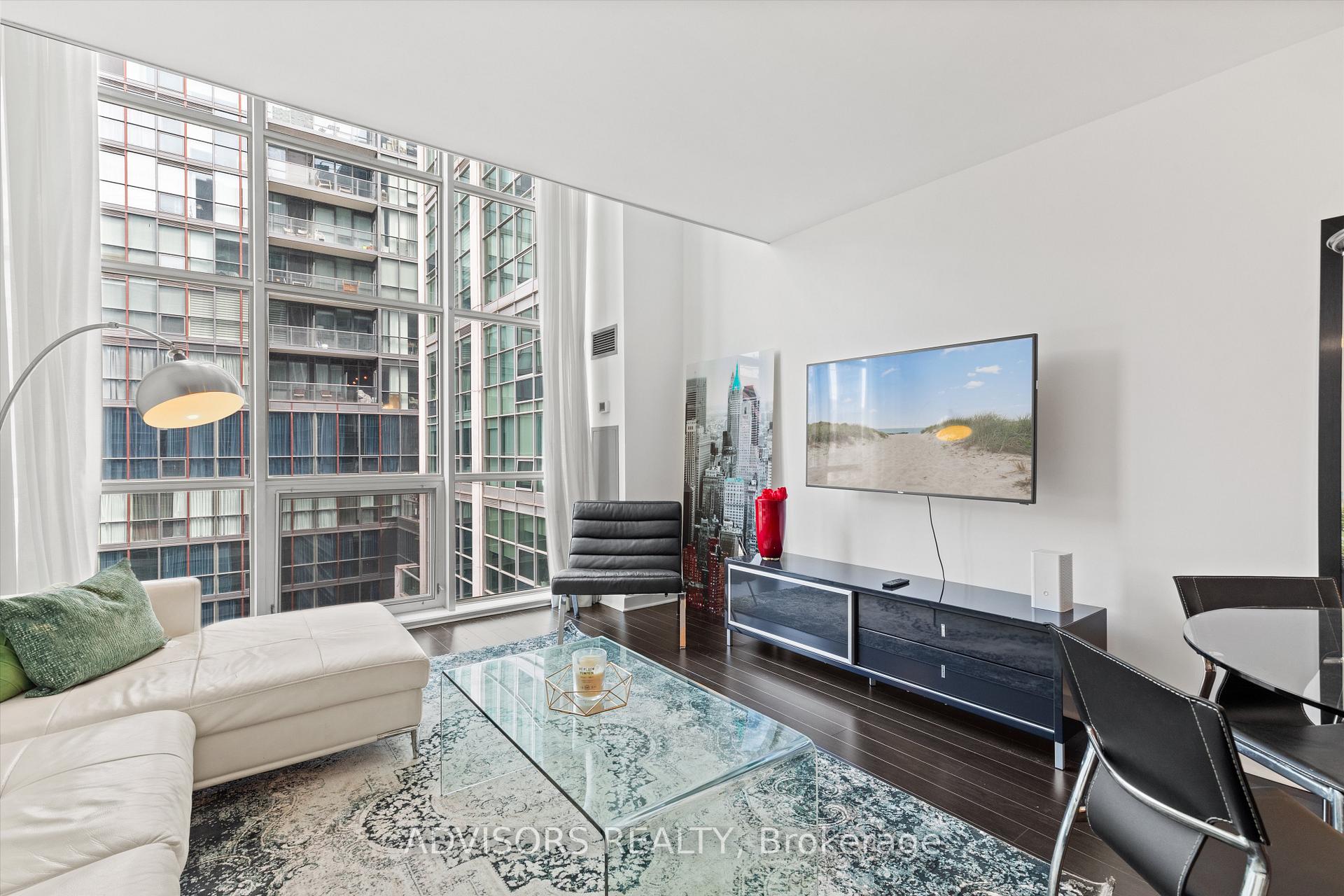 Photo 4 of Unit 930, 36 Blue Jays Way, Toronto, Waterfront Communities — HOMEH