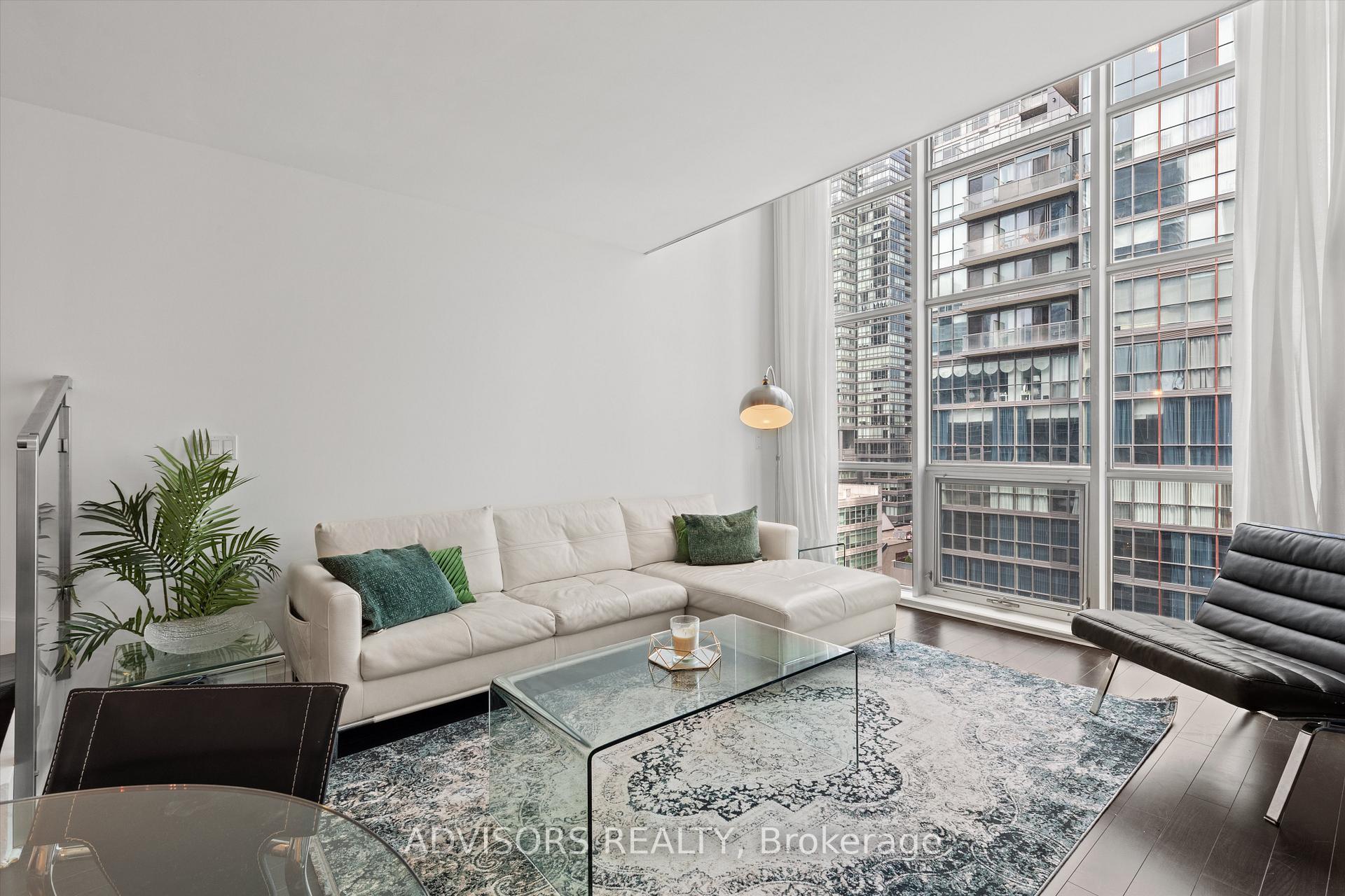 Photo 6 of Unit 930, 36 Blue Jays Way, Toronto, Waterfront Communities — HOMEH
