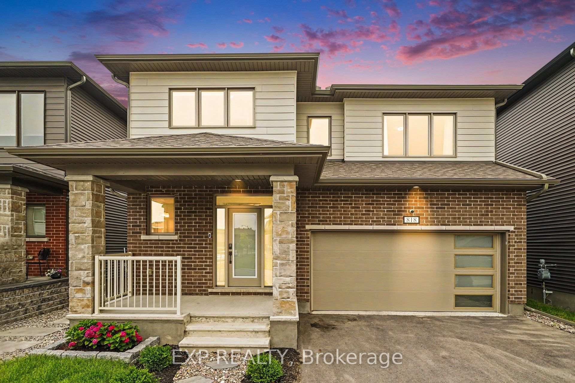 Photo 1 of 818 Crossgate Street, Ottawa, Barrhaven - Stonebridge — HOMEH