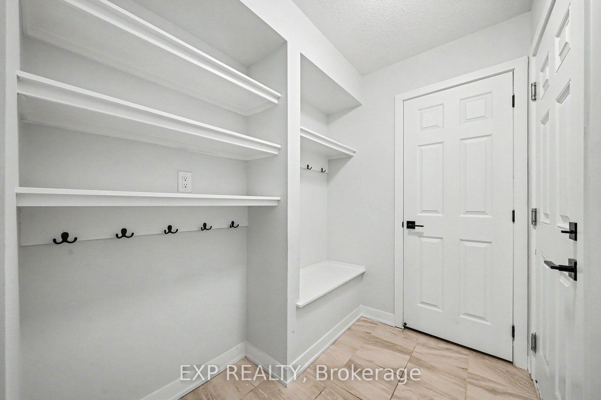 Photo 6 of 818 Crossgate Street, Ottawa, Barrhaven - Stonebridge — HOMEH