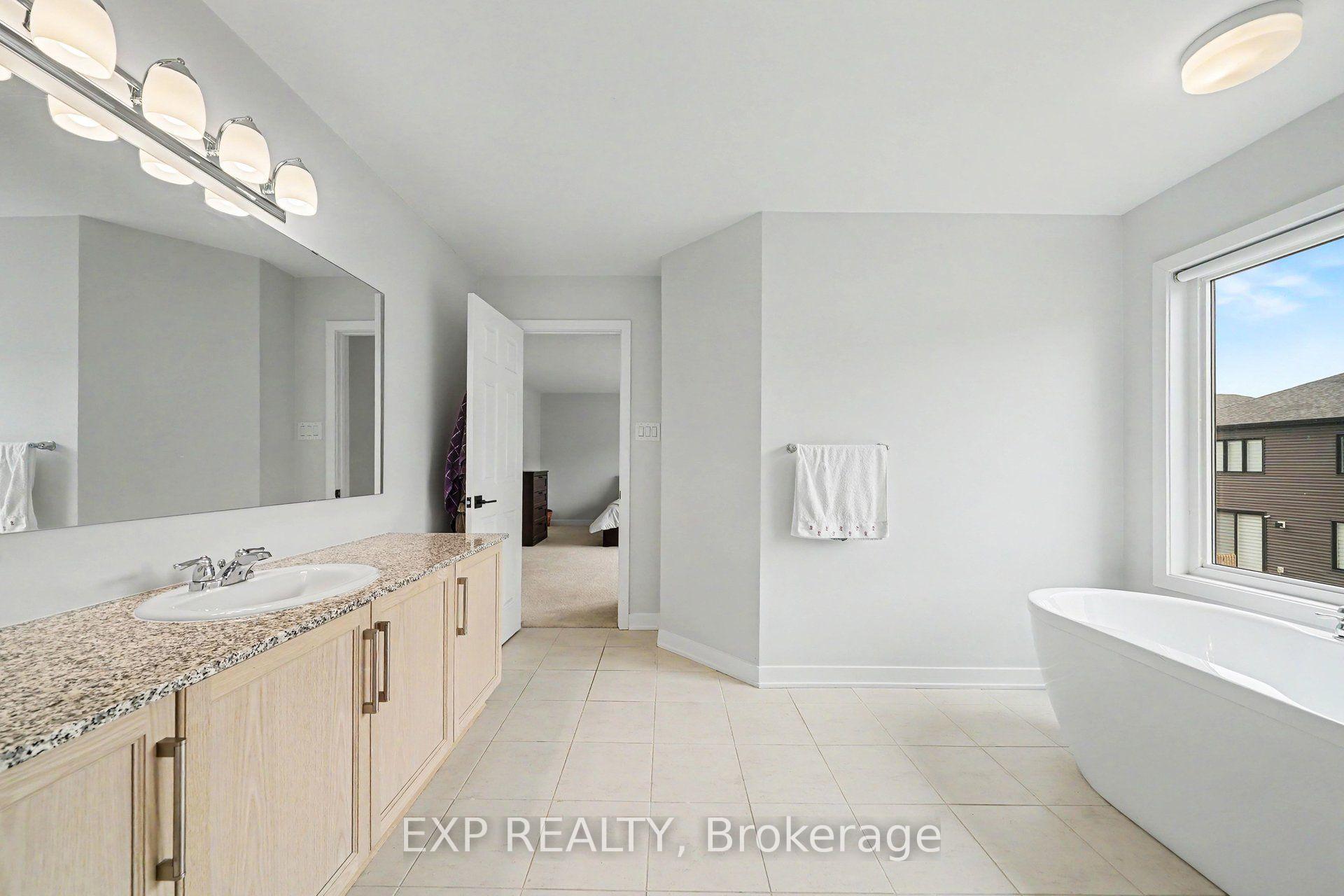 Photo 24 of 818 Crossgate Street, Ottawa, Barrhaven - Stonebridge — HOMEH