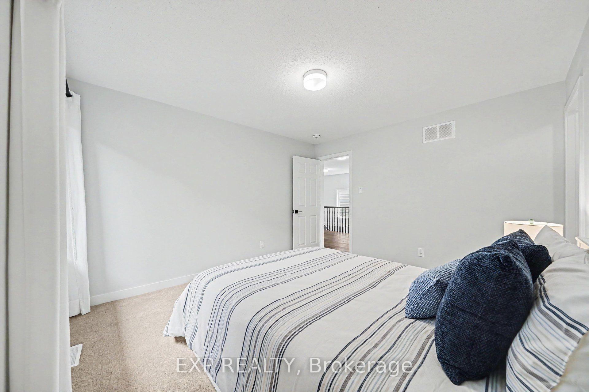 Photo 26 of 818 Crossgate Street, Ottawa, Barrhaven - Stonebridge — HOMEH