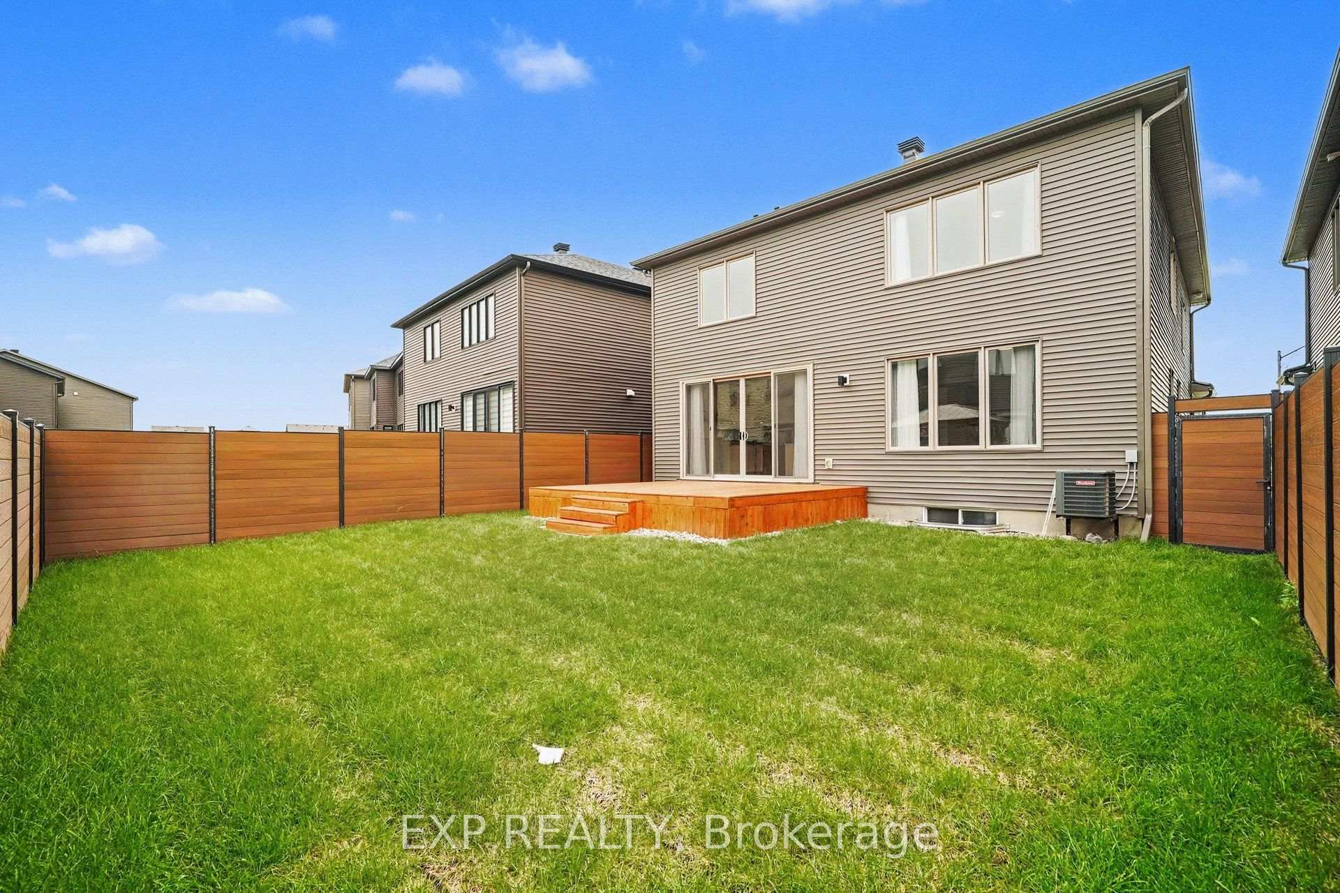 Photo 34 of 818 Crossgate Street, Ottawa, Barrhaven - Stonebridge — HOMEH