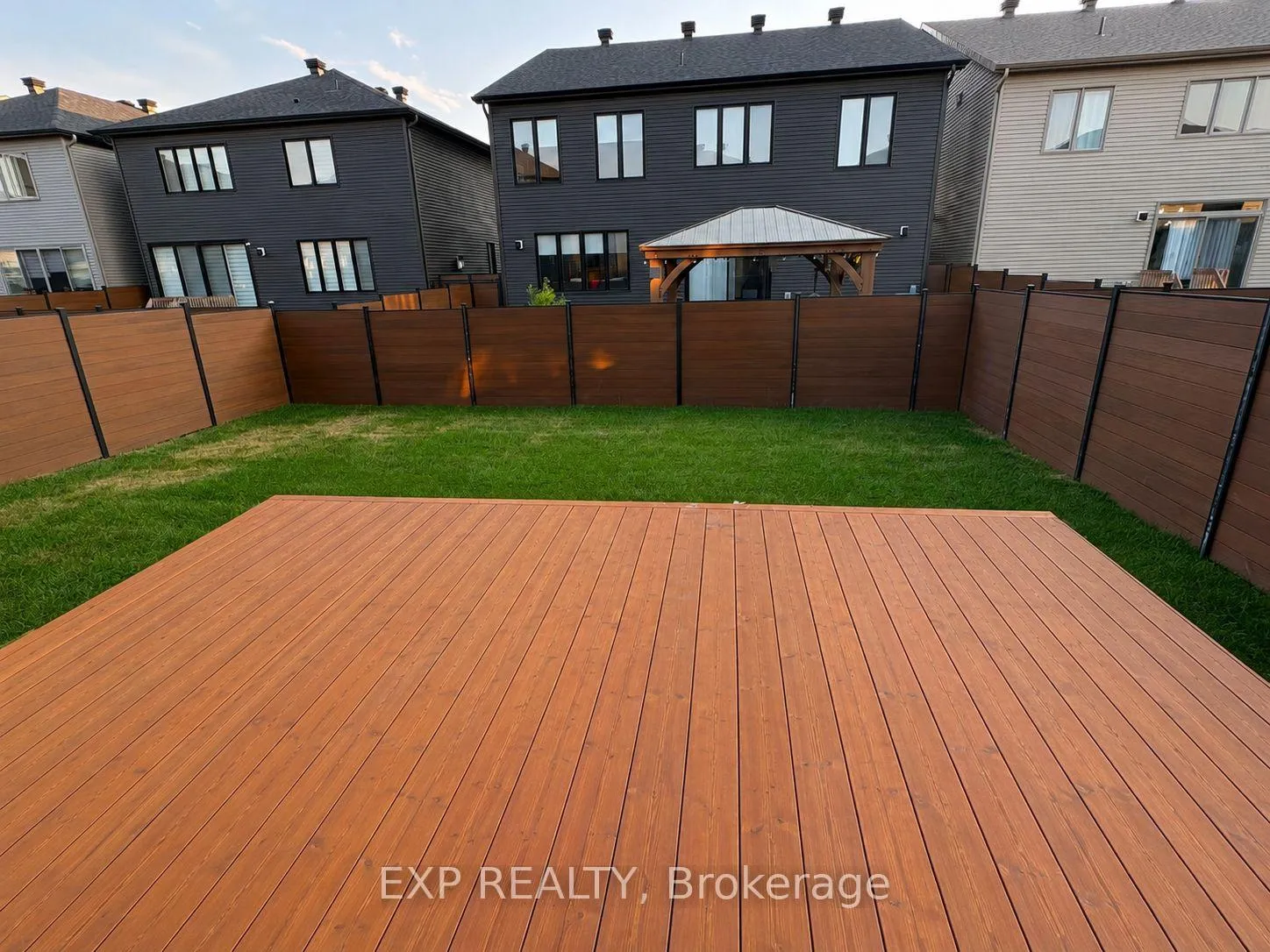 Photo 36 of 818 Crossgate Street, Ottawa, Barrhaven - Stonebridge — HOMEH