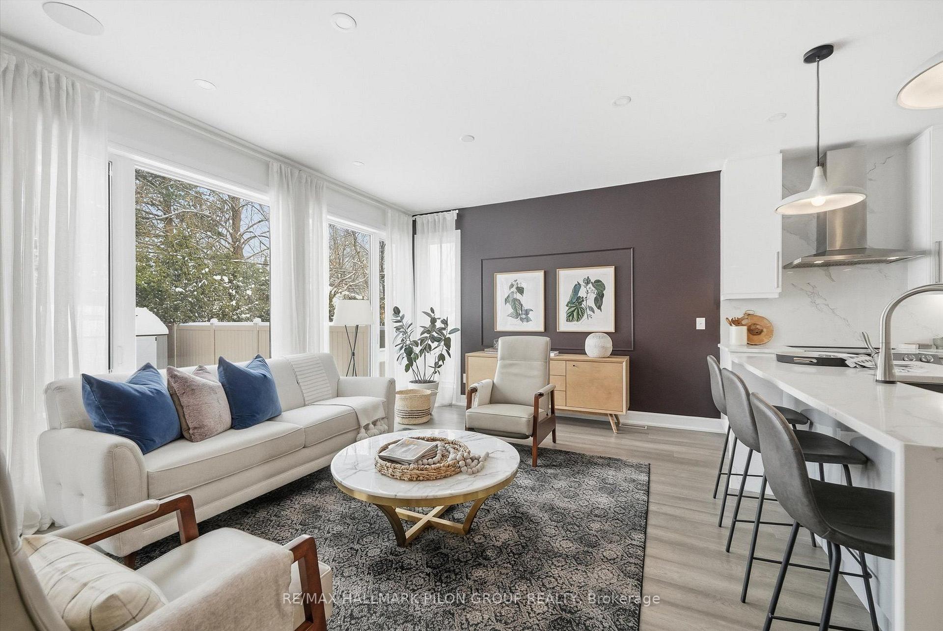 Photo 3 of 559 Mutual Street, Ottawa, Castle Heights — HOMEH