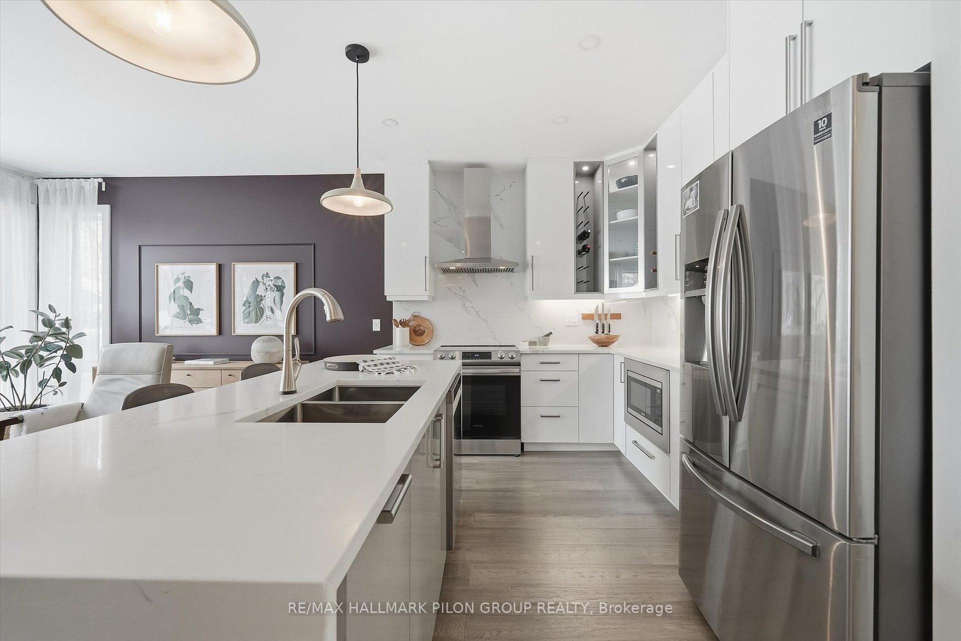 Photo 8 of 559 Mutual Street, Ottawa, Castle Heights — HOMEH