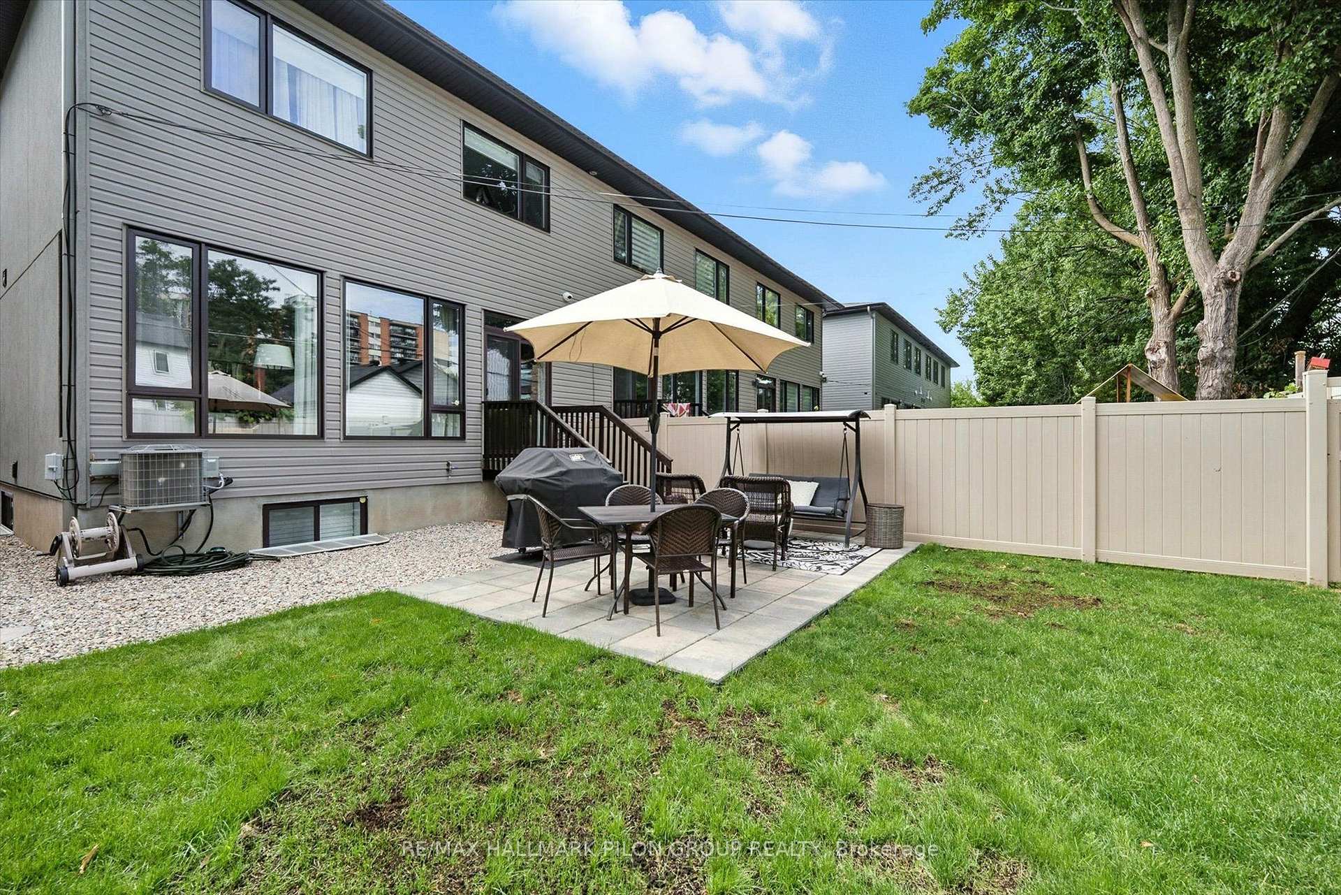 Photo 25 of 559 Mutual Street, Ottawa, Castle Heights — HOMEH