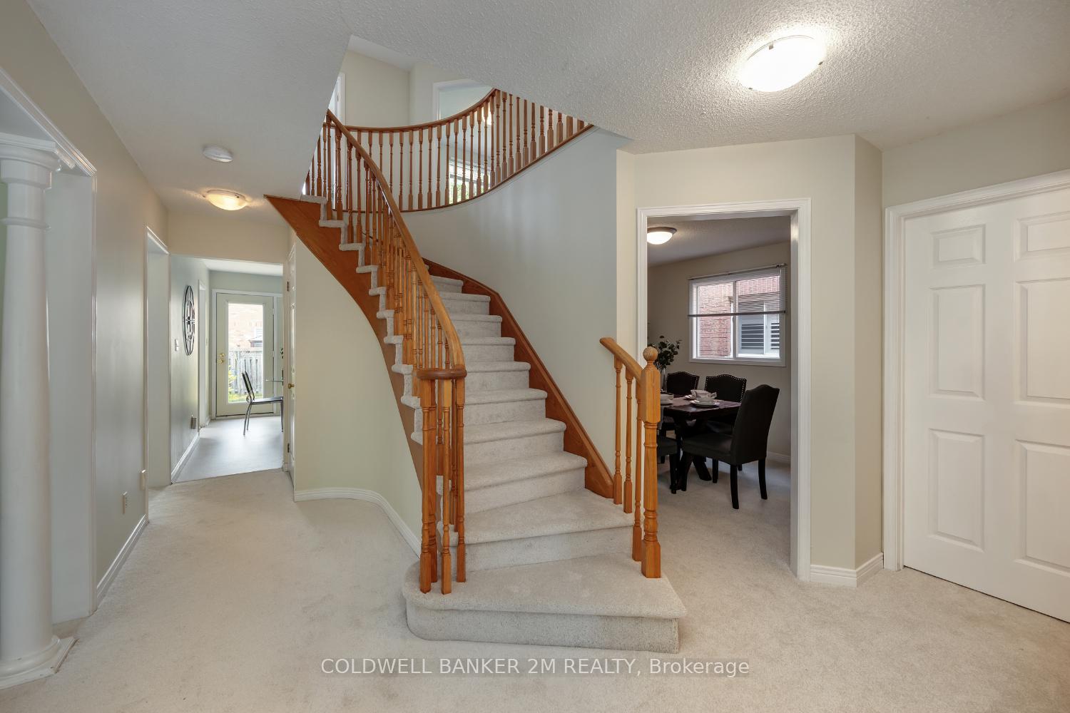 Photo 4 of 109 Stagemaster Crescent, Clarington, Courtice — HOMEH