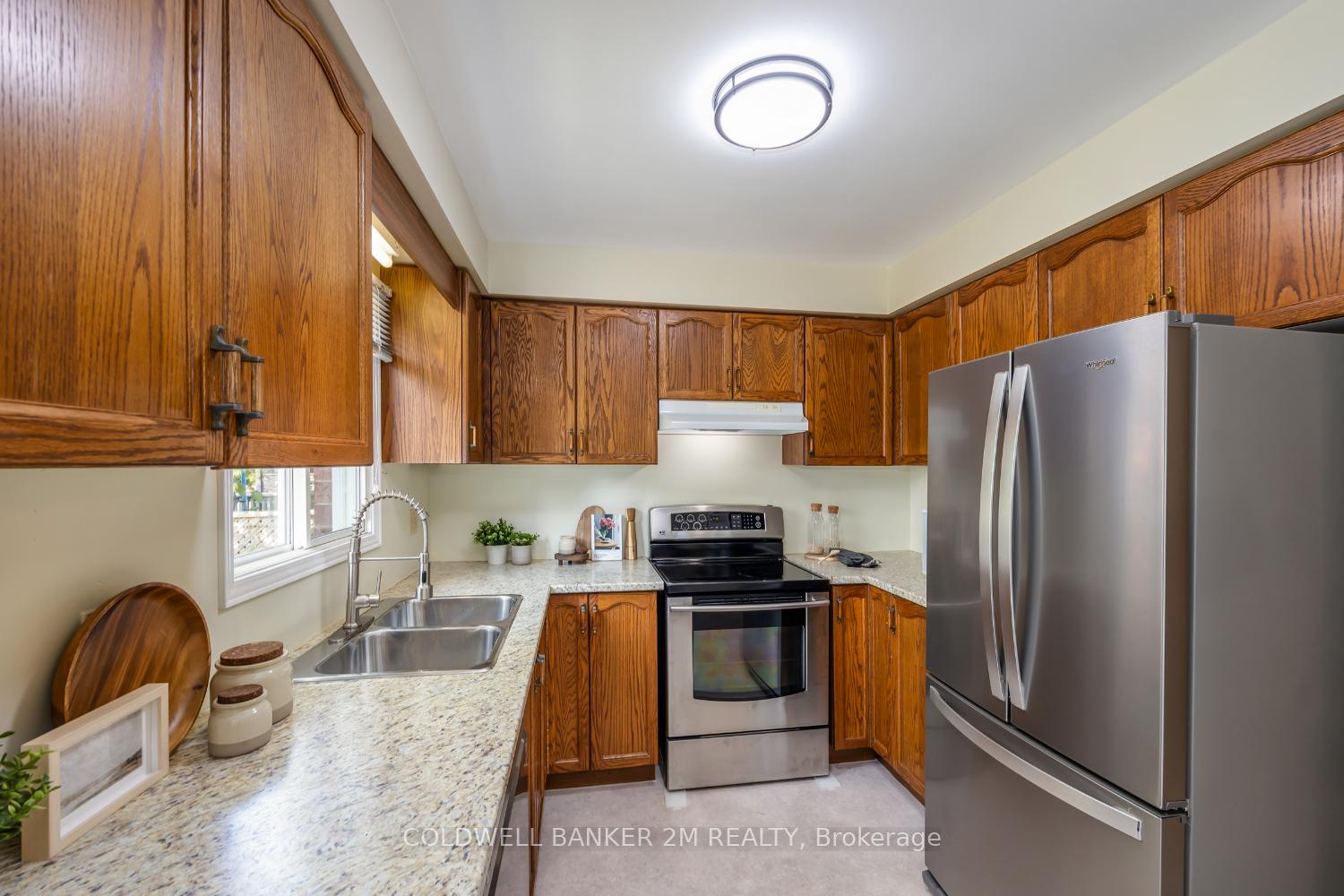 Photo 10 of 109 Stagemaster Crescent, Clarington, Courtice — HOMEH