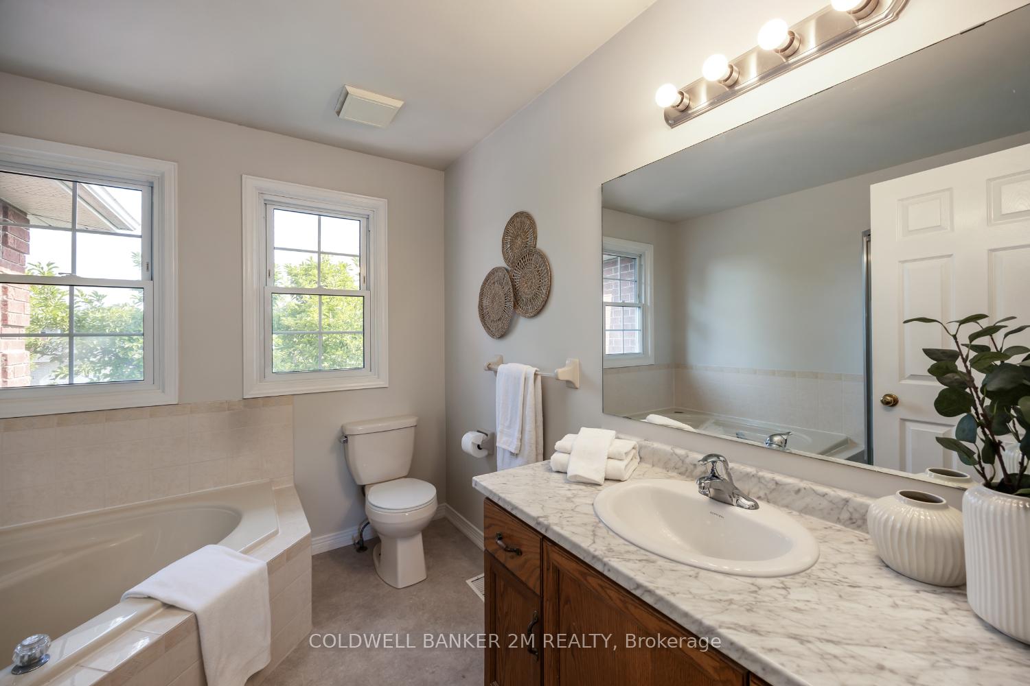 Photo 28 of 109 Stagemaster Crescent, Clarington, Courtice — HOMEH