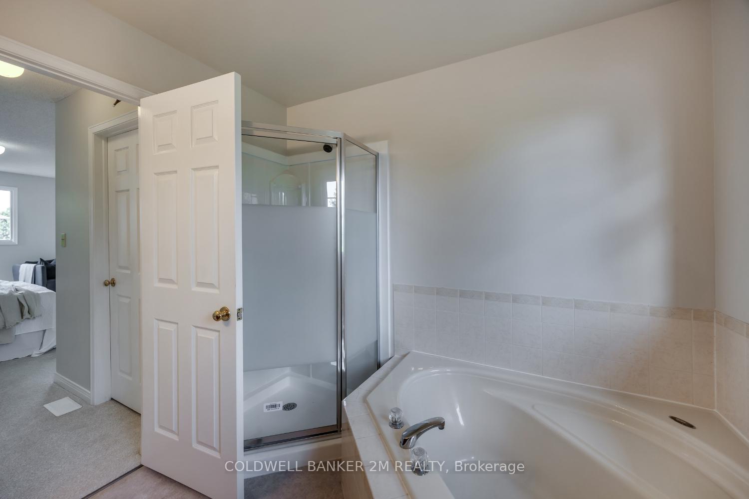 Photo 29 of 109 Stagemaster Crescent, Clarington, Courtice — HOMEH