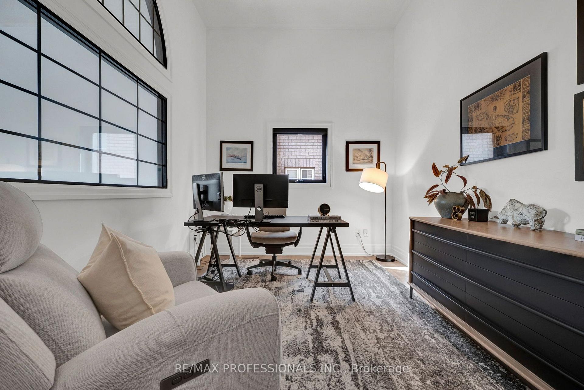 Photo 9 of 11 Tweedie Crescent, Whitby, Williamsburg — HOMEH