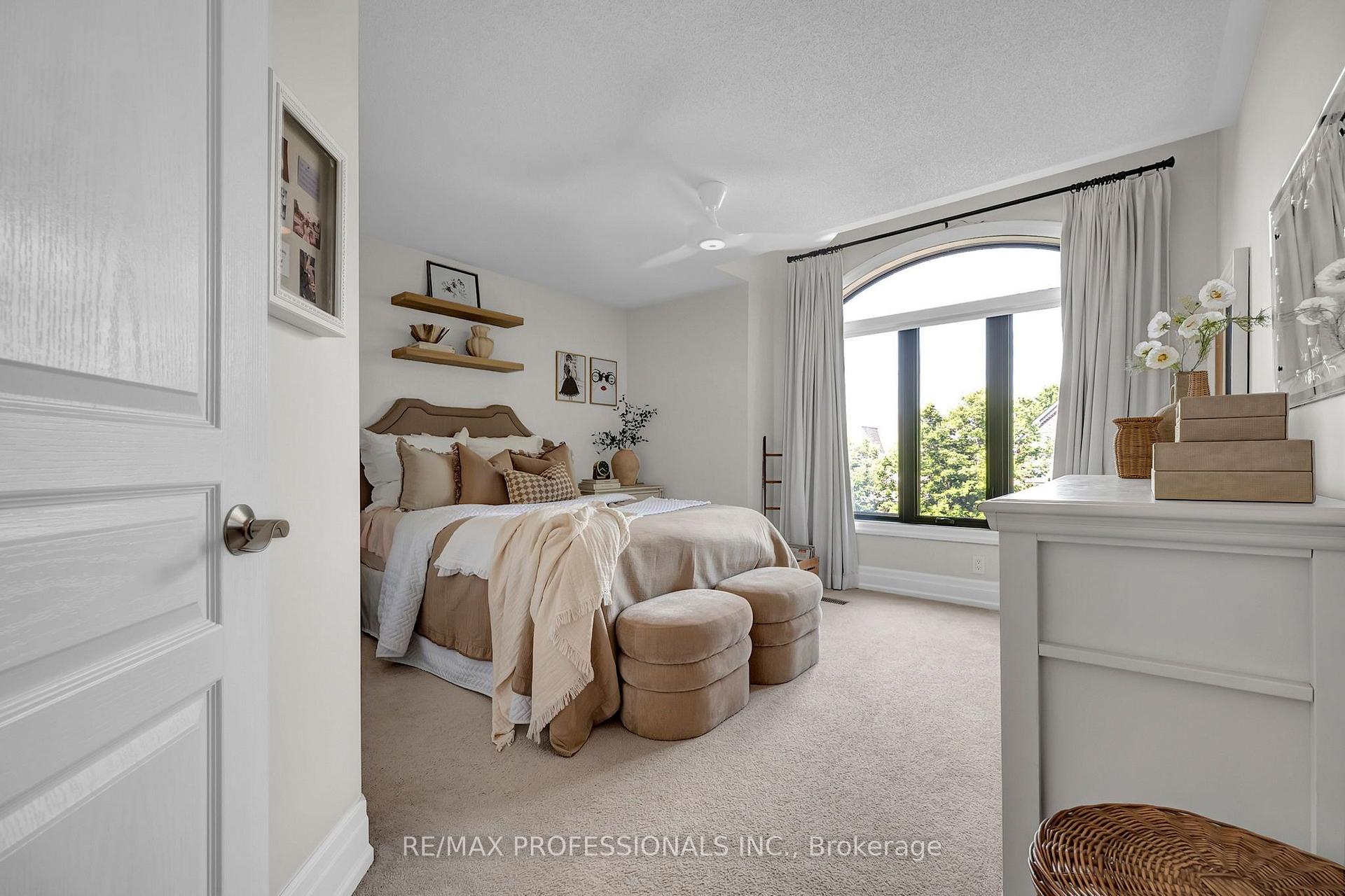 Photo 14 of 11 Tweedie Crescent, Whitby, Williamsburg — HOMEH