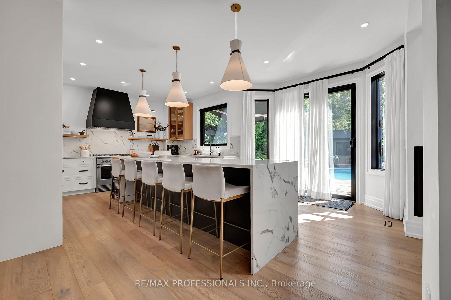 Photo 21 of 11 Tweedie Crescent, Whitby, Williamsburg — HOMEH