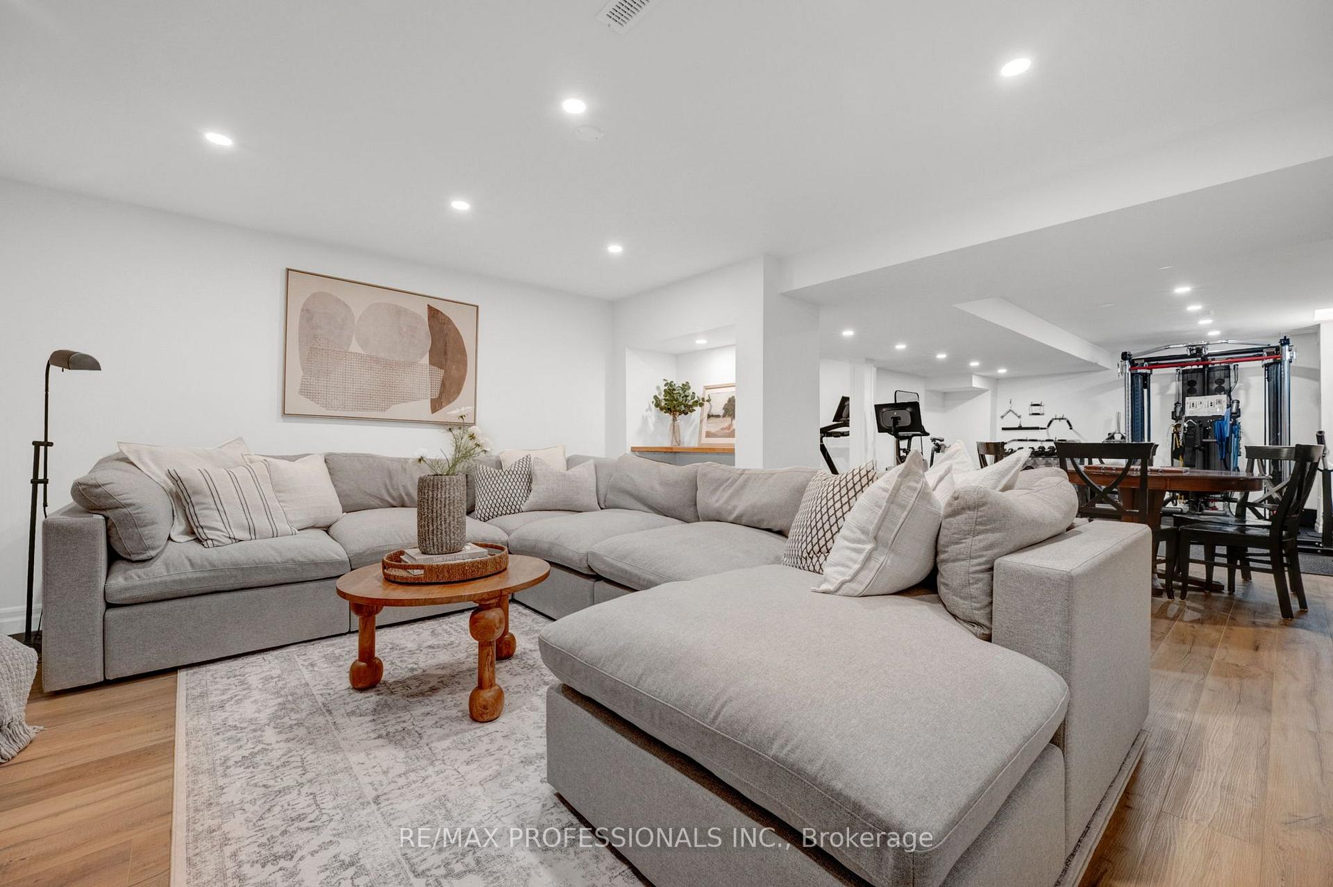 Photo 29 of 11 Tweedie Crescent, Whitby, Williamsburg — HOMEH