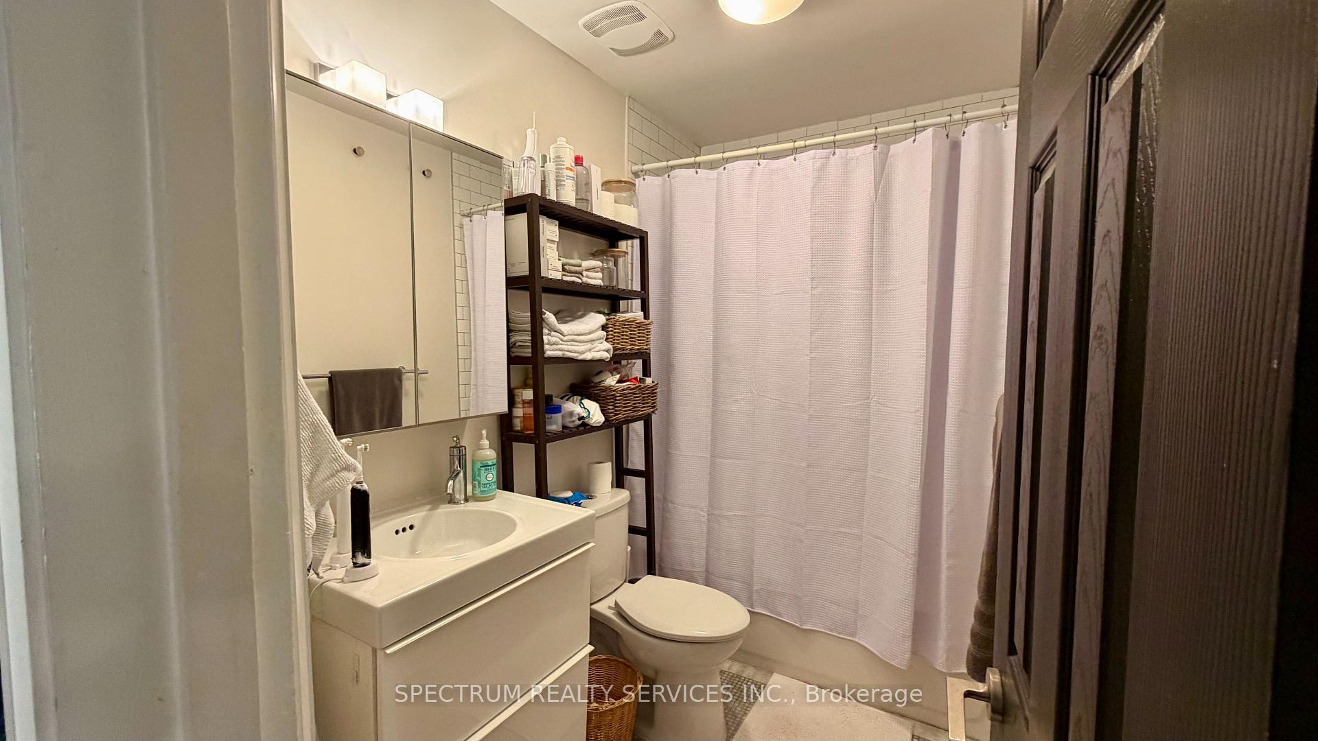 Photo 8 of Unit 2, 92 Caroline Avenue, Toronto, South Riverdale — HOMEH