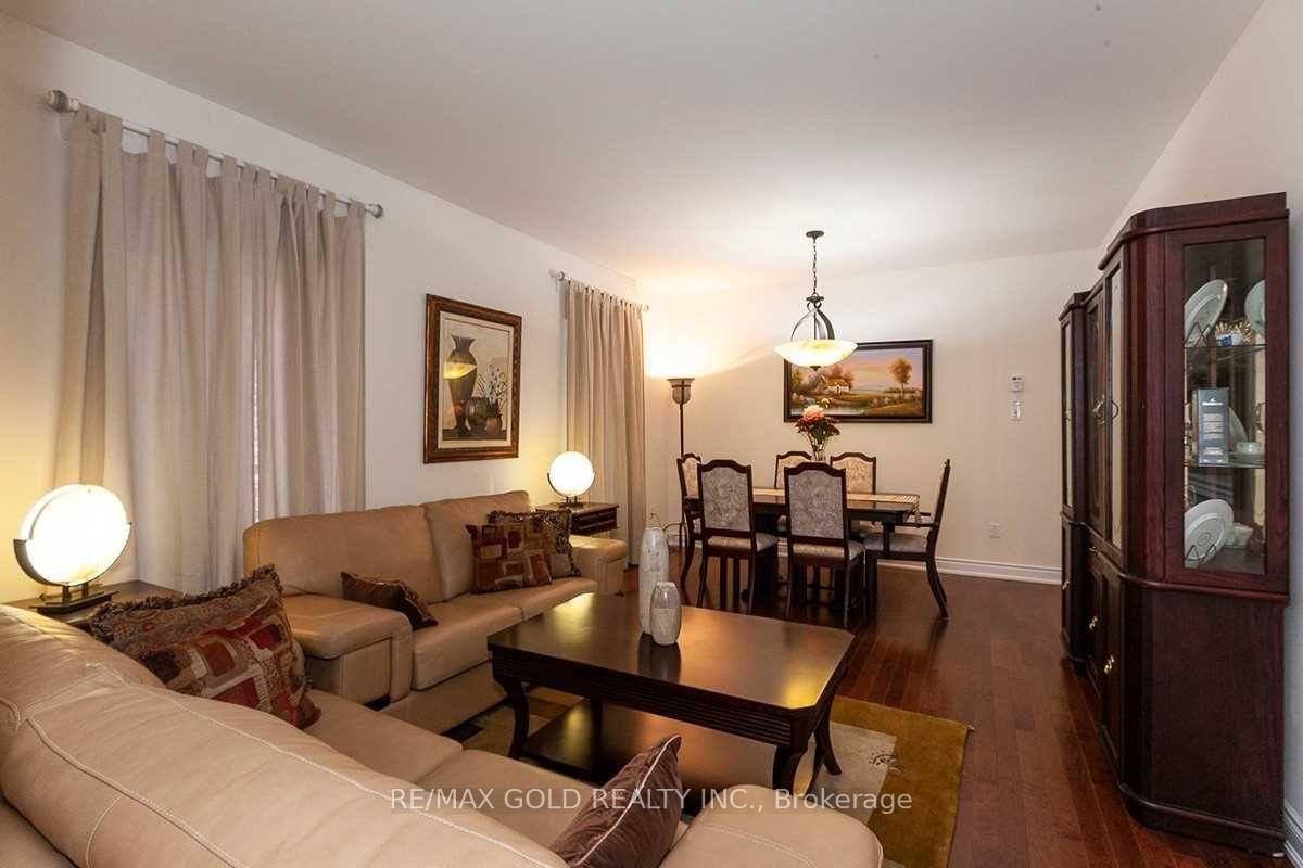 Photo 12 of 16 Valleyway Drive, Brampton, Credit Valley — HOMEH