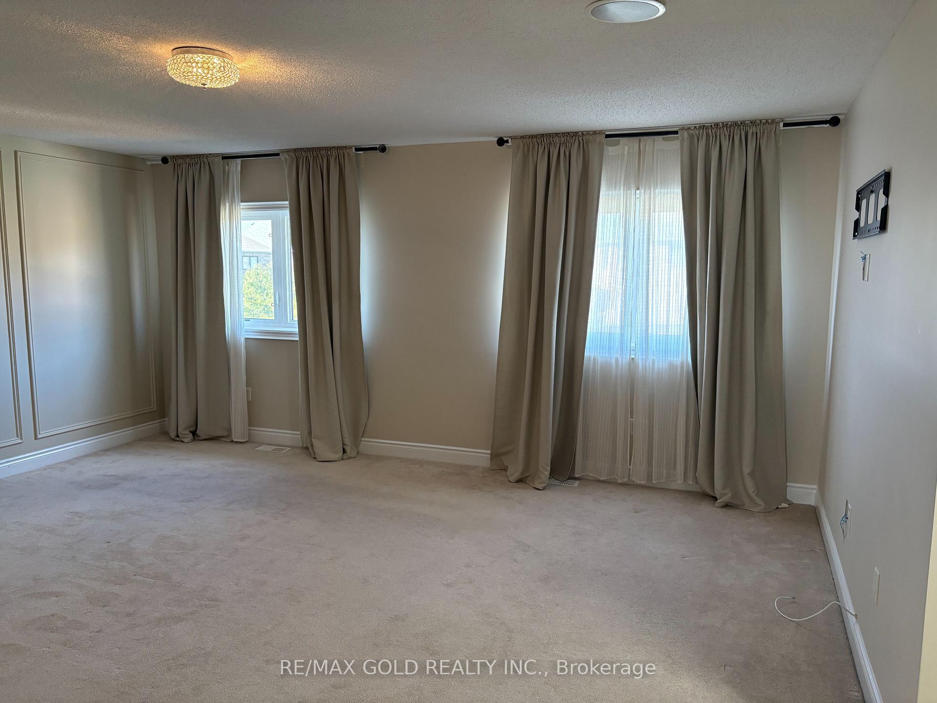 Photo 16 of 16 Valleyway Drive, Brampton, Credit Valley — HOMEH