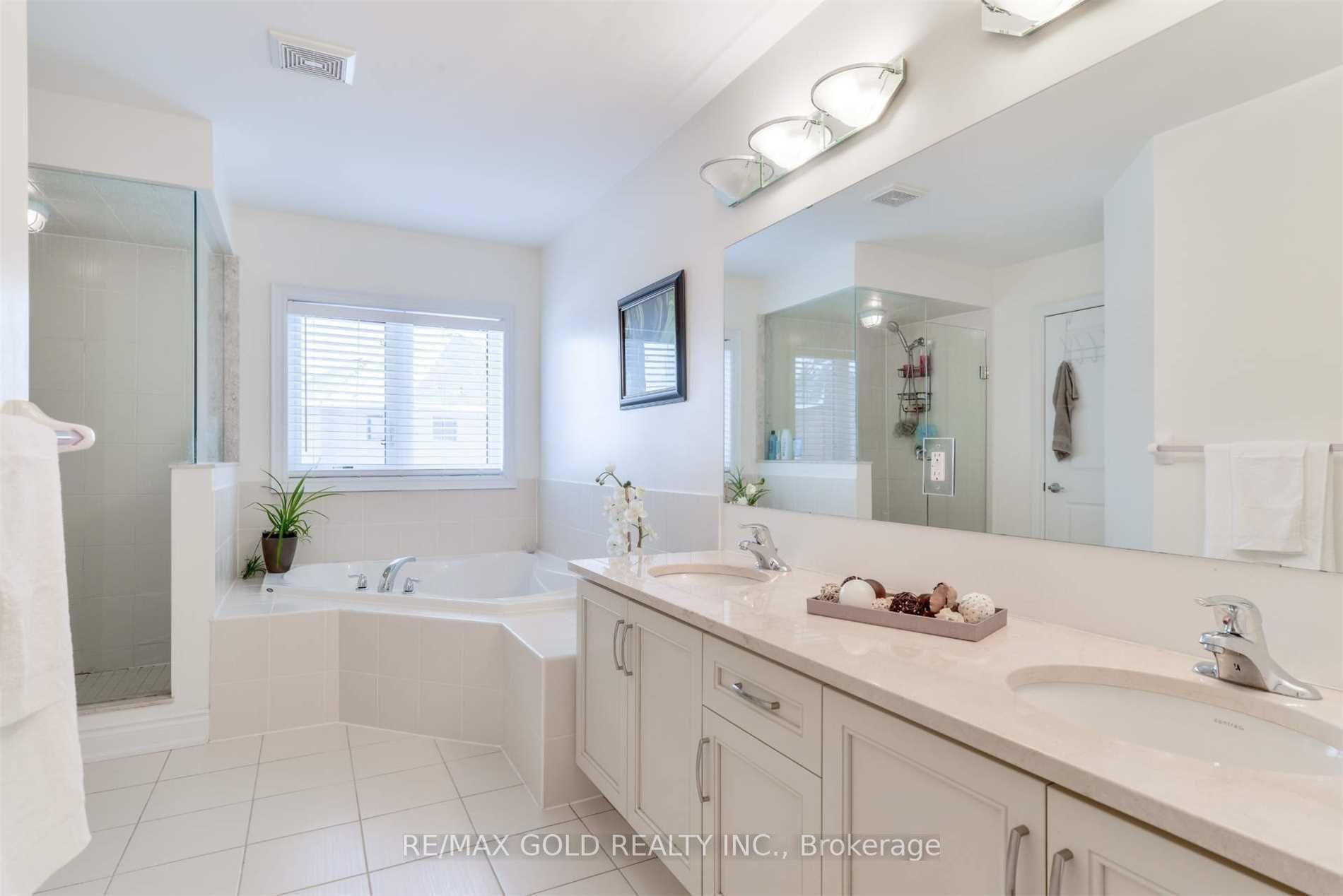 Photo 17 of 16 Valleyway Drive, Brampton, Credit Valley — HOMEH