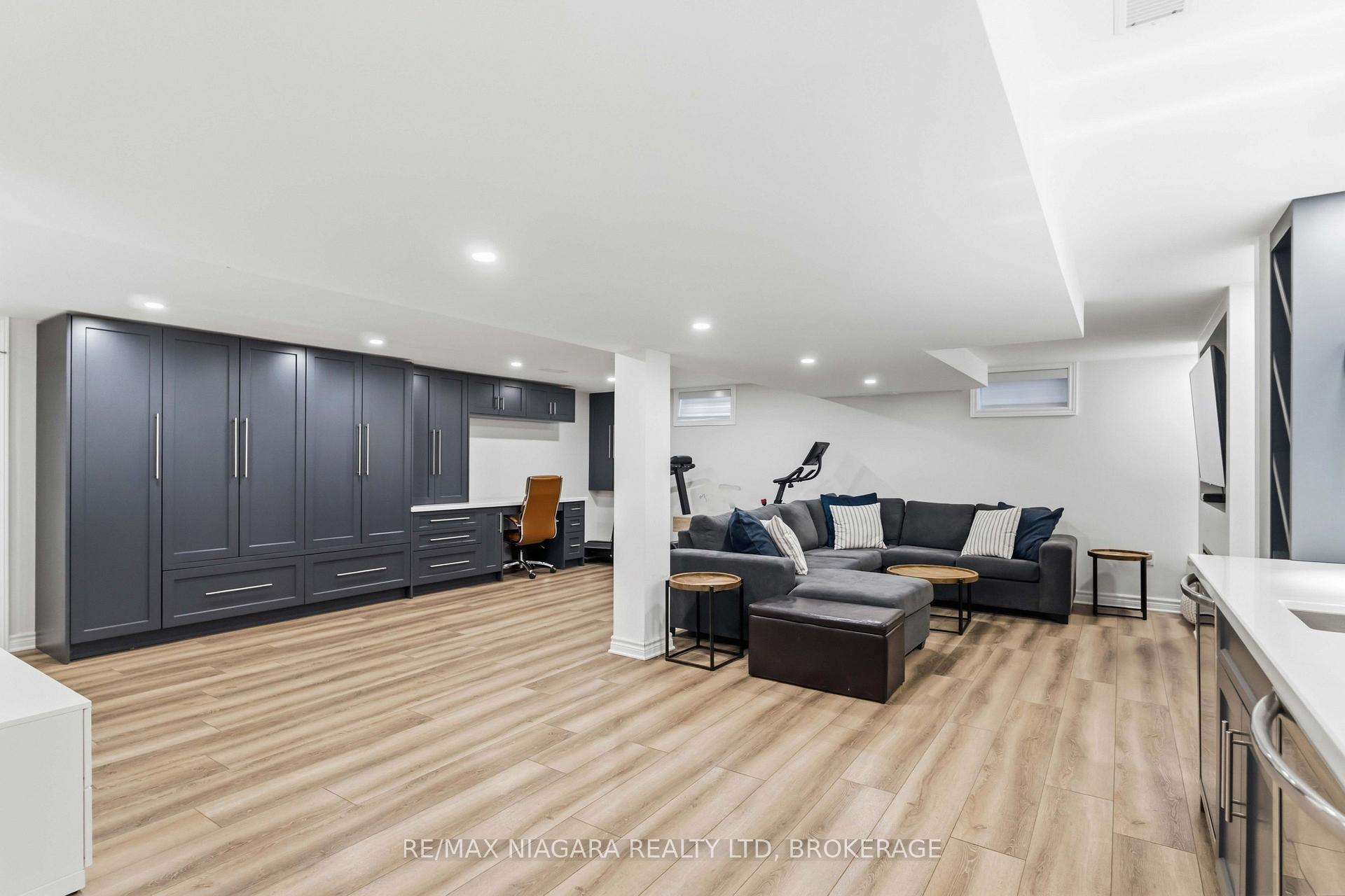 Photo 26 of 18 Courtleigh Road, St. Catharines, Port Dalhousie — HOMEH