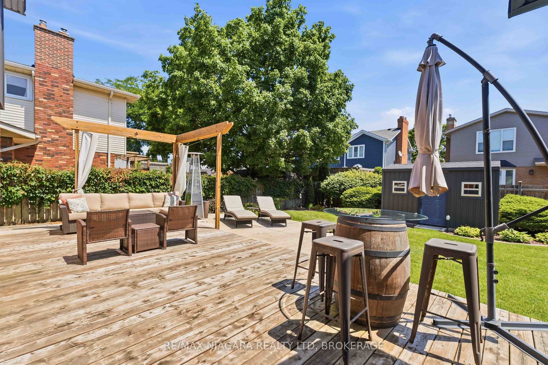 Photo 37 of 18 Courtleigh Road, St. Catharines, Port Dalhousie — HOMEH