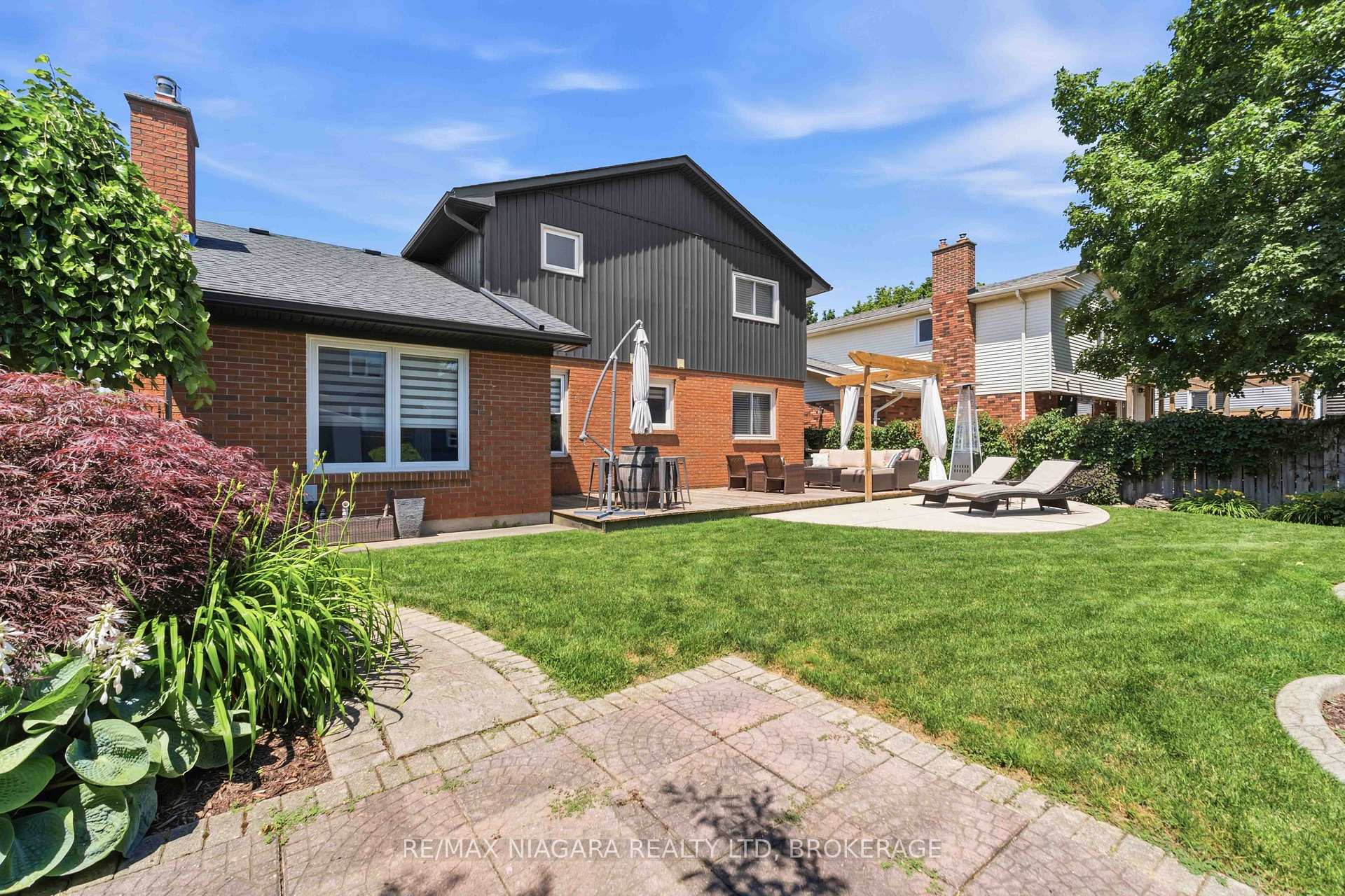 Photo 38 of 18 Courtleigh Road, St. Catharines, Port Dalhousie — HOMEH