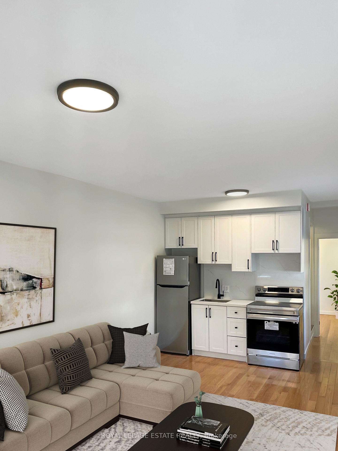 Photo 2 of Unit #C, 1007 Kingston Road, Toronto, The Beaches — HOMEH