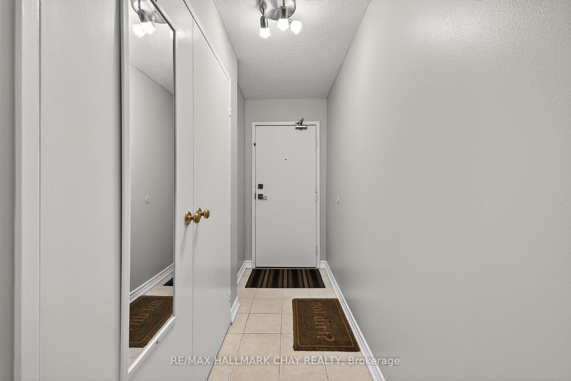Photo 9 of Unit 501, 3650 Kaneff Crescent, Mississauga, Mississauga Valleys — HOMEH