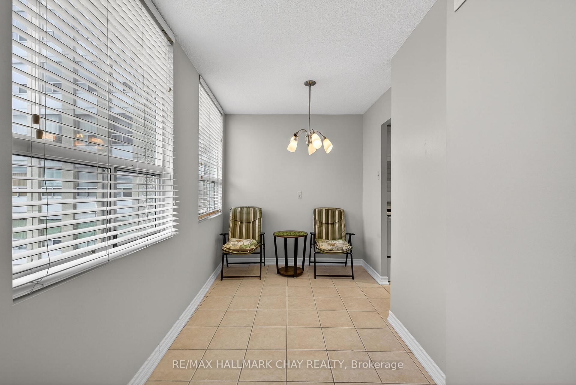 Photo 16 of Unit 501, 3650 Kaneff Crescent, Mississauga, Mississauga Valleys — HOMEH