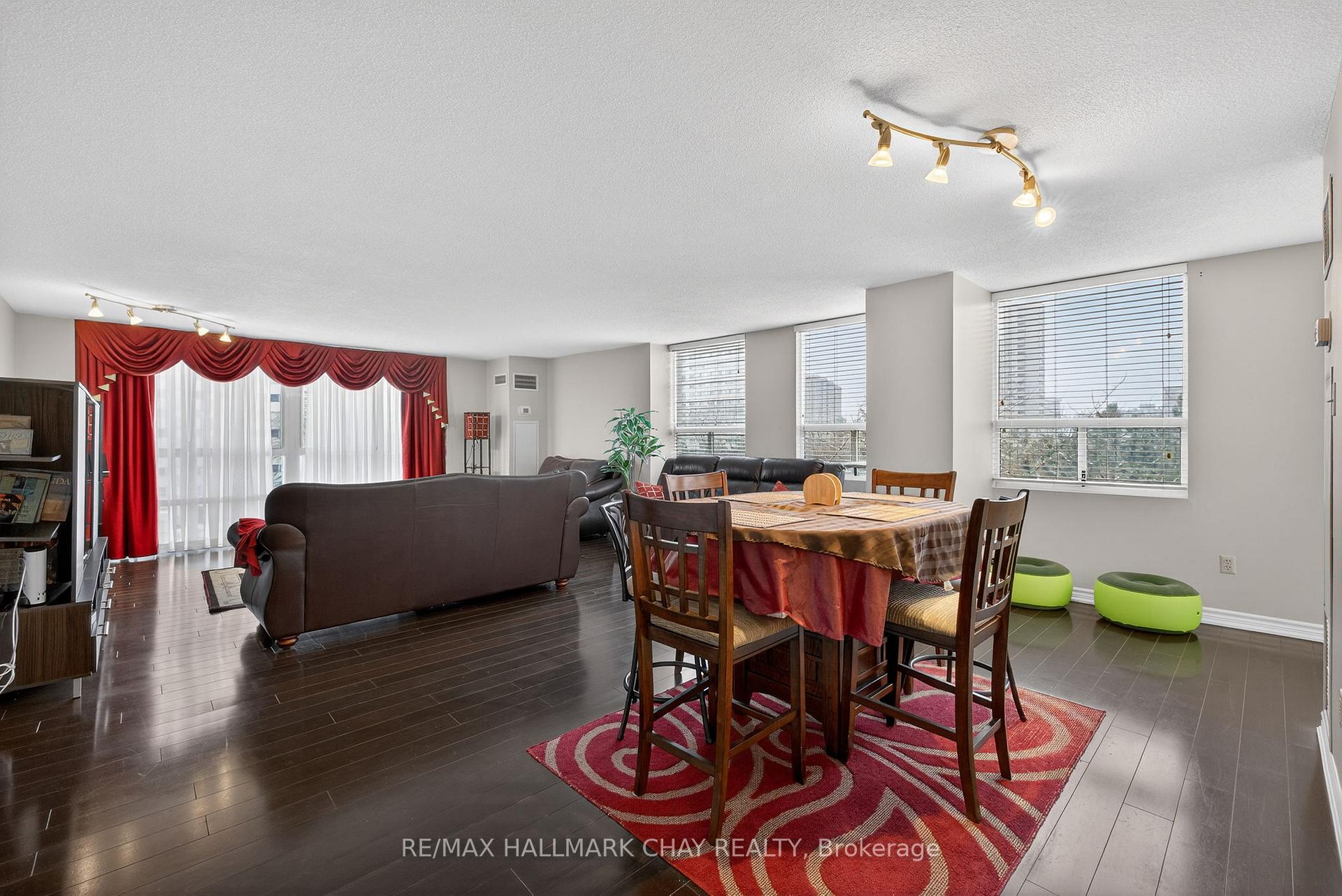 Photo 18 of Unit 501, 3650 Kaneff Crescent, Mississauga, Mississauga Valleys — HOMEH