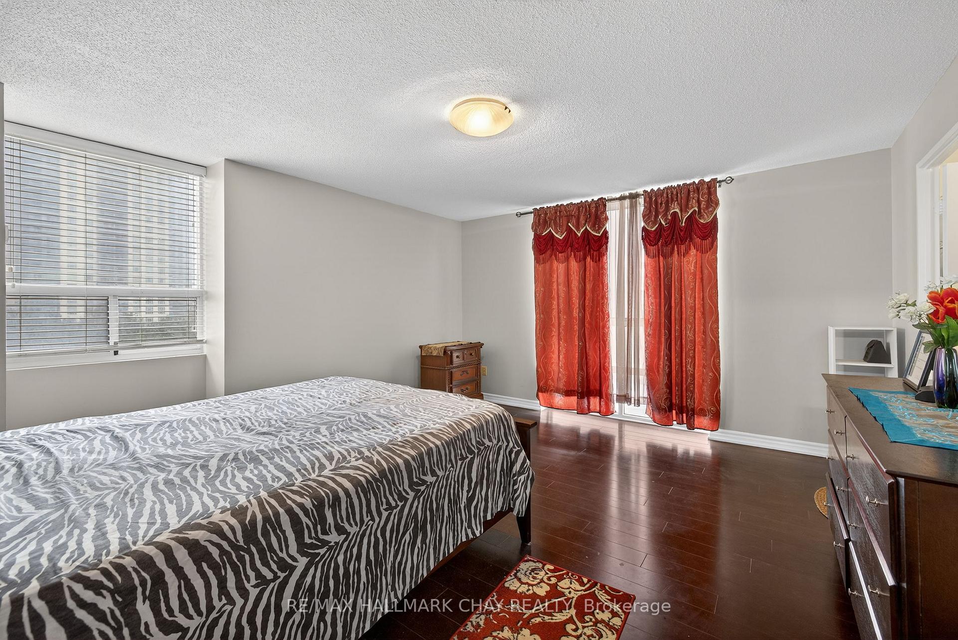 Photo 32 of Unit 501, 3650 Kaneff Crescent, Mississauga, Mississauga Valleys — HOMEH