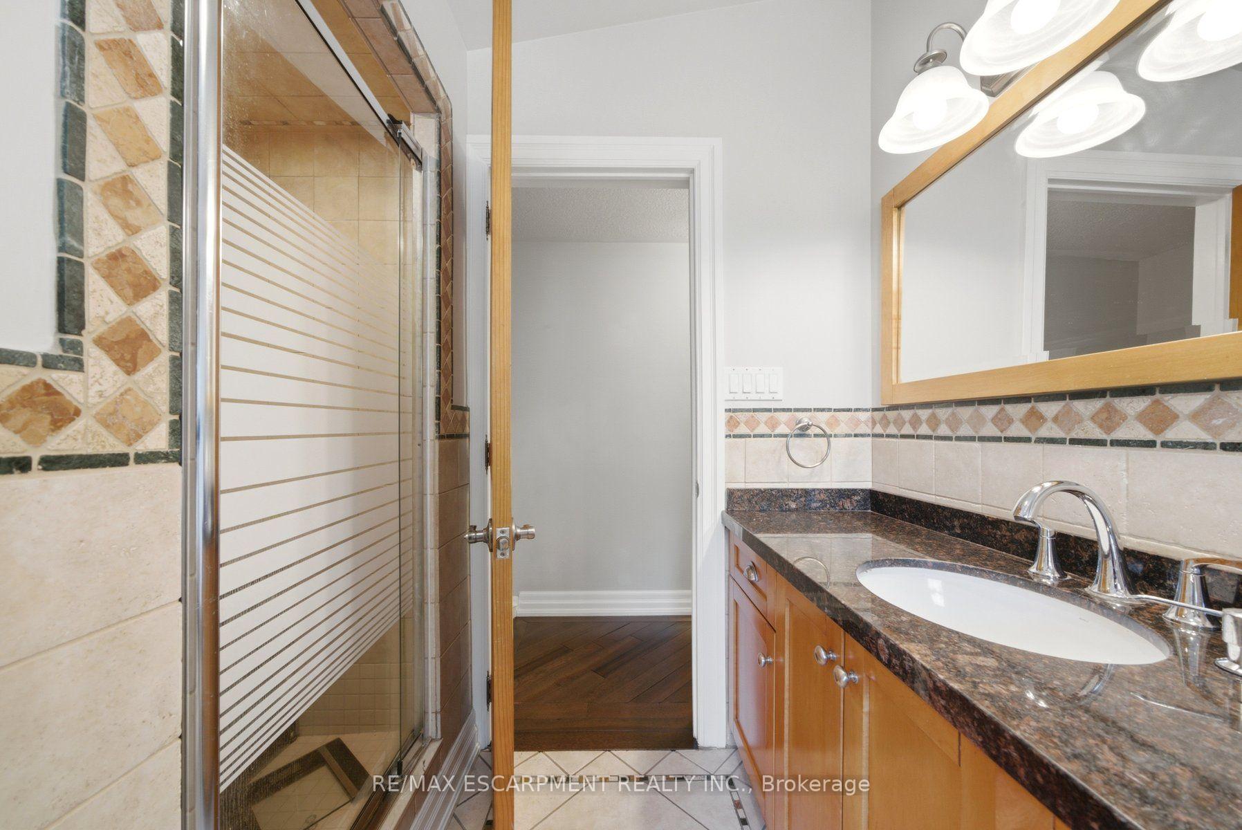 Photo 18 of 92 Auchmar Road, Hamilton, Buchanan — HOMEH