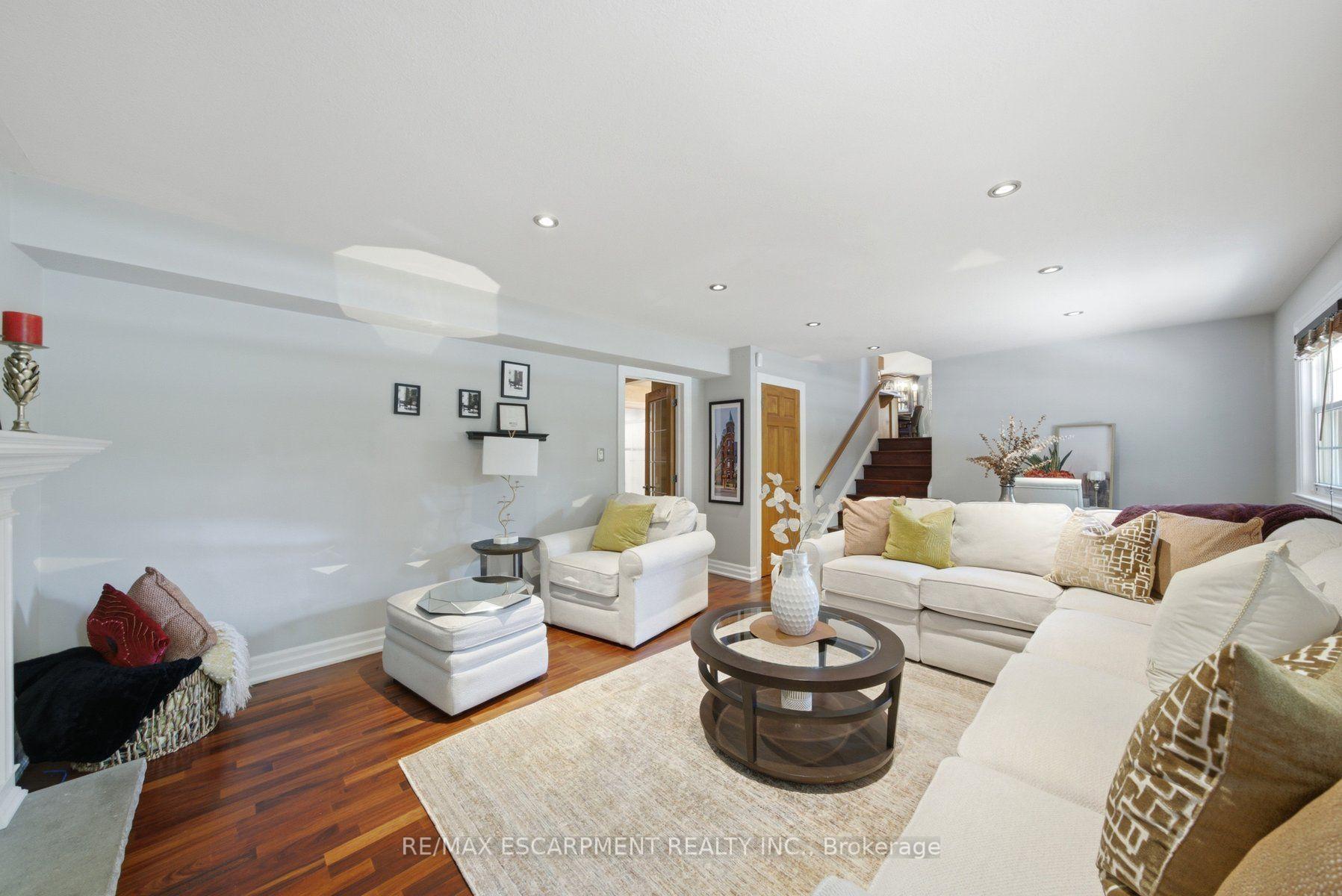 Photo 24 of 92 Auchmar Road, Hamilton, Buchanan — HOMEH