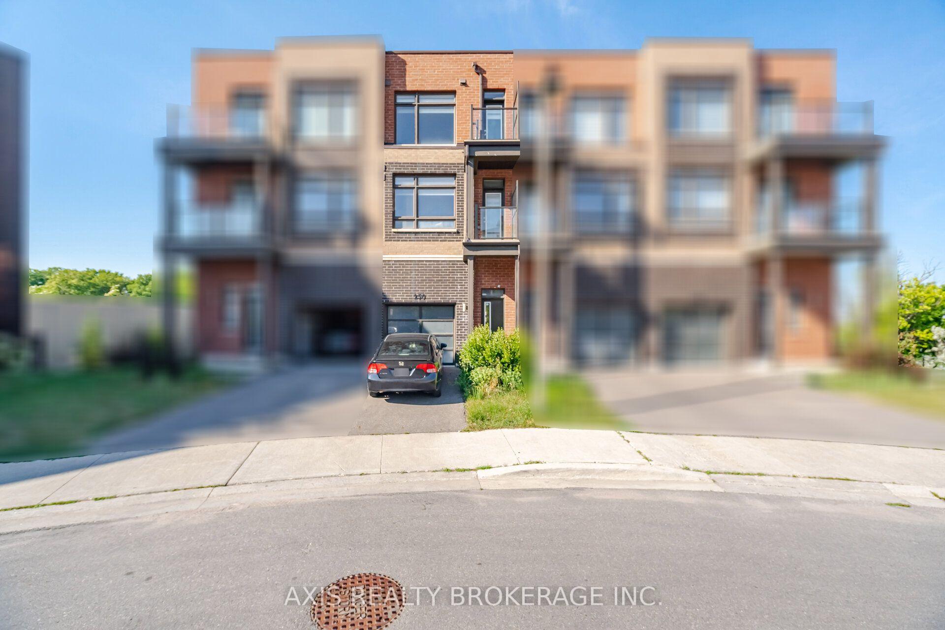 Photo 2 of 250 Dalhousie Street, Vaughan, Vaughan Grove — HOMEH