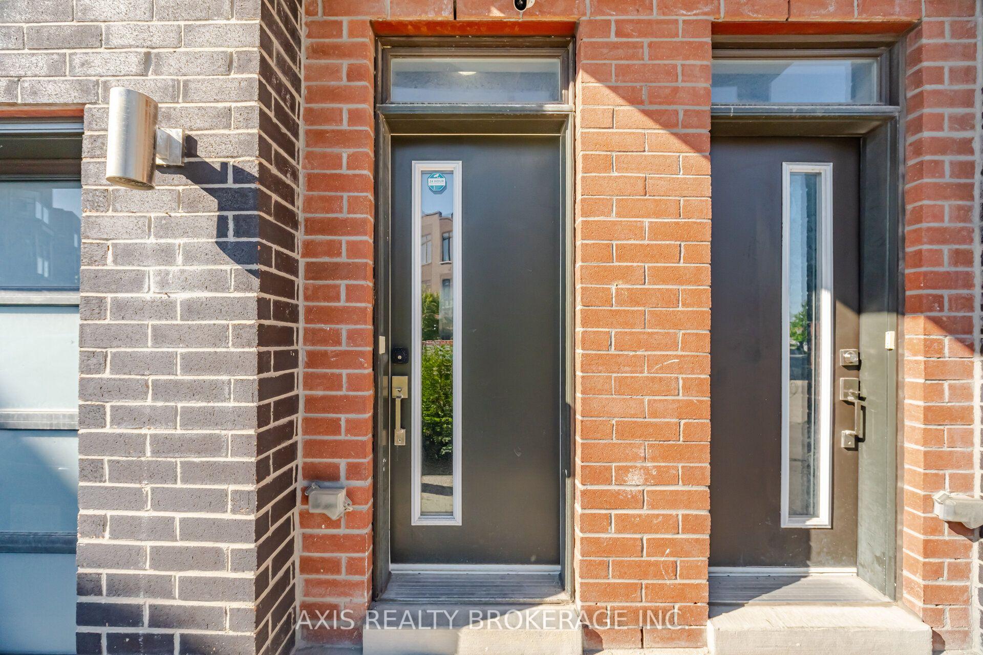 Photo 3 of 250 Dalhousie Street, Vaughan, Vaughan Grove — HOMEH
