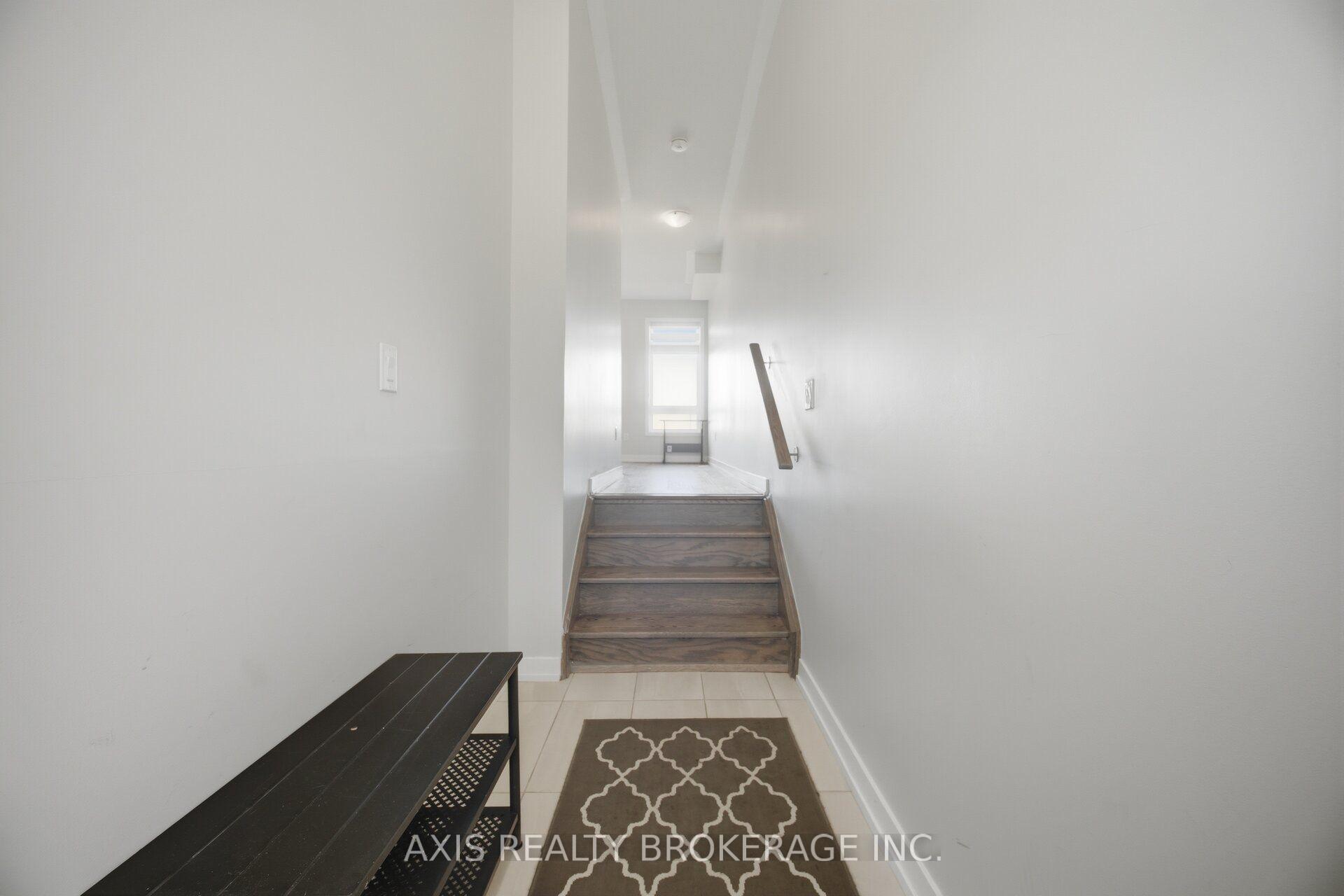 Photo 5 of 250 Dalhousie Street, Vaughan, Vaughan Grove — HOMEH