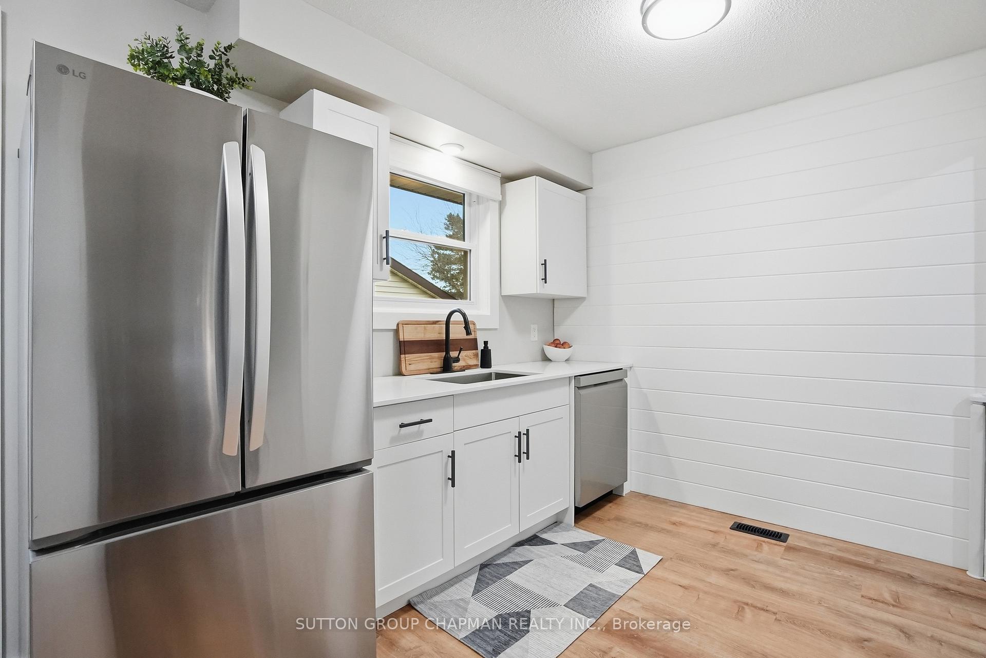 Photo 5 of 136 South Edgeware Road, St. Thomas — HOMEH