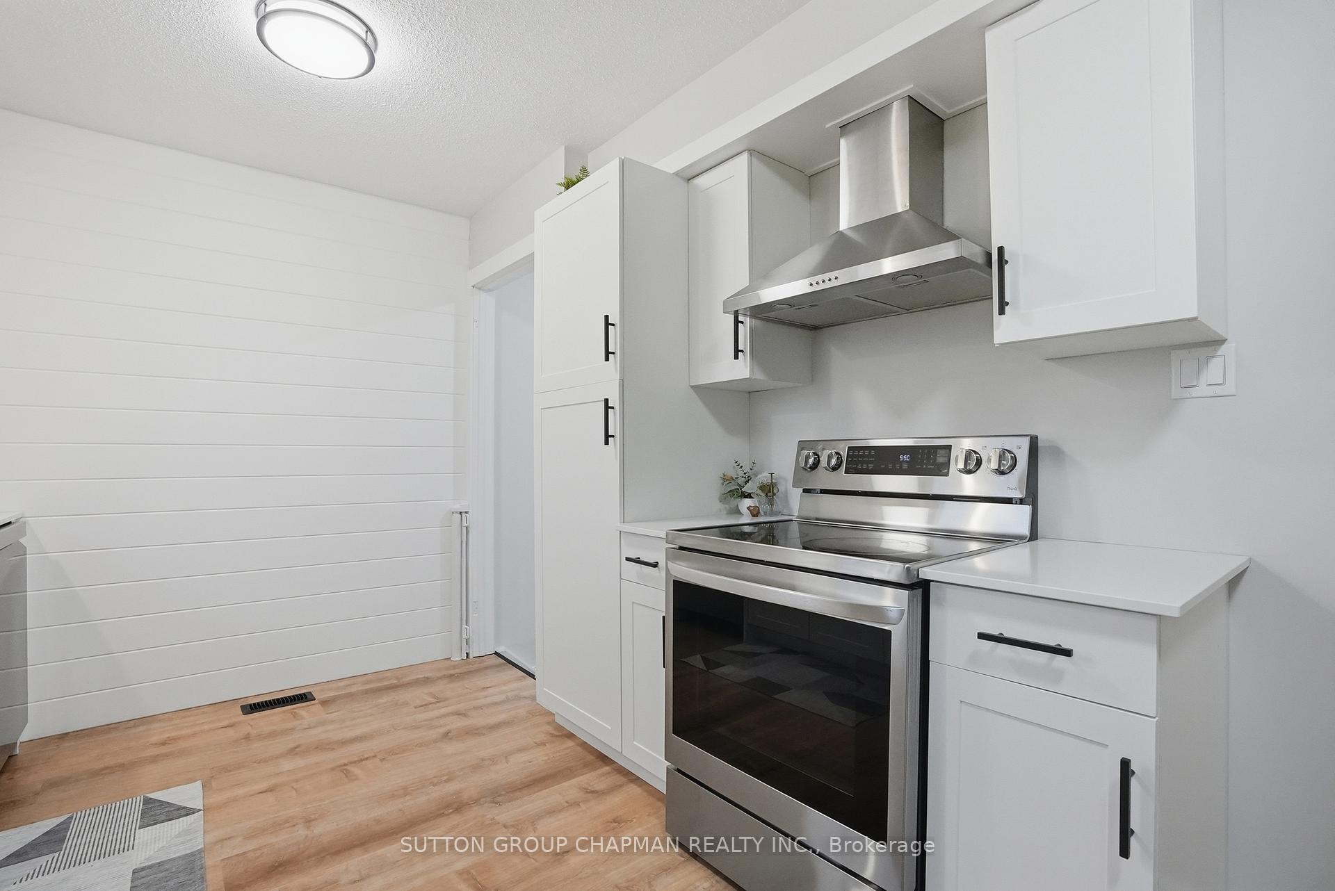 Photo 6 of 136 South Edgeware Road, St. Thomas — HOMEH