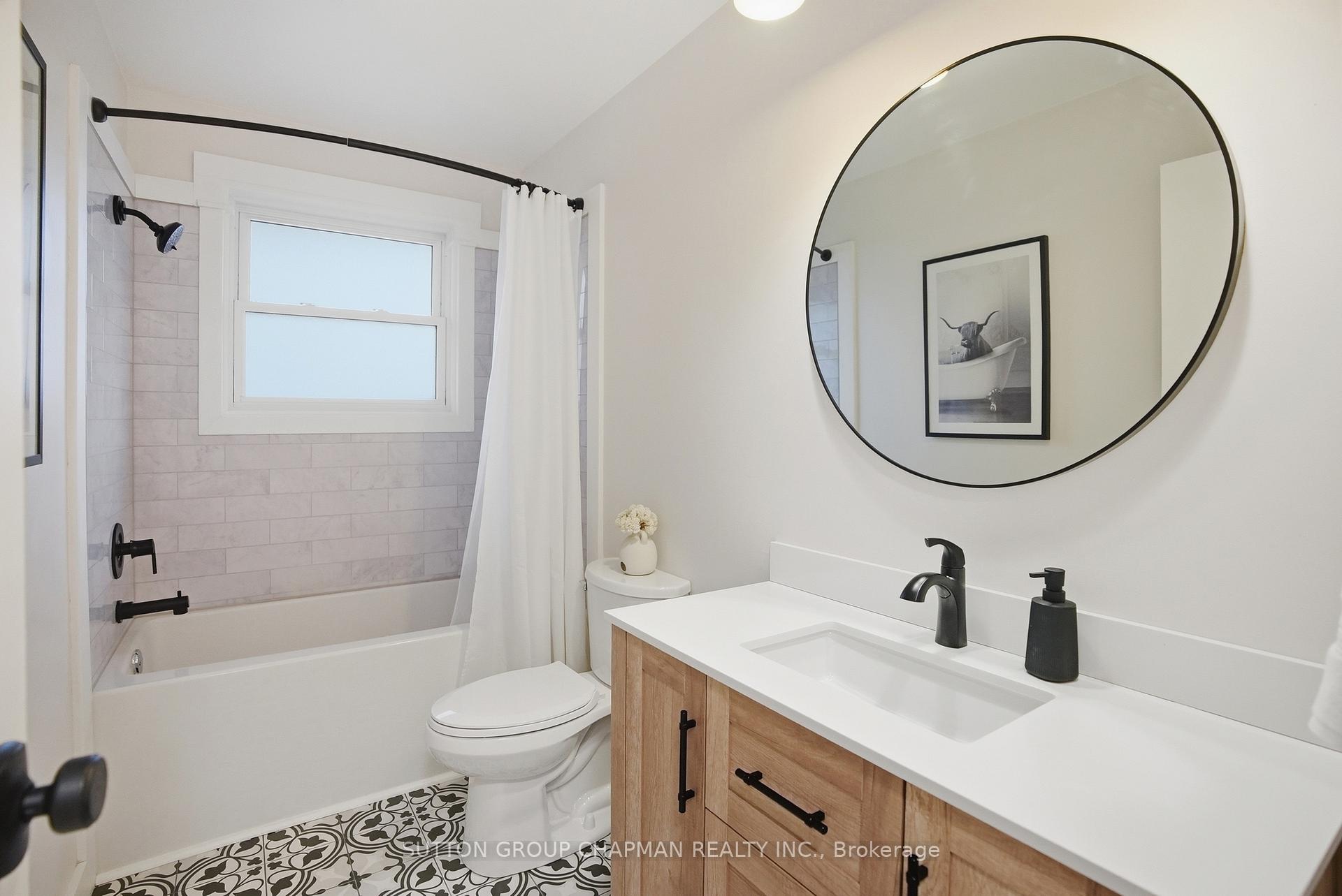 Photo 12 of 136 South Edgeware Road, St. Thomas — HOMEH