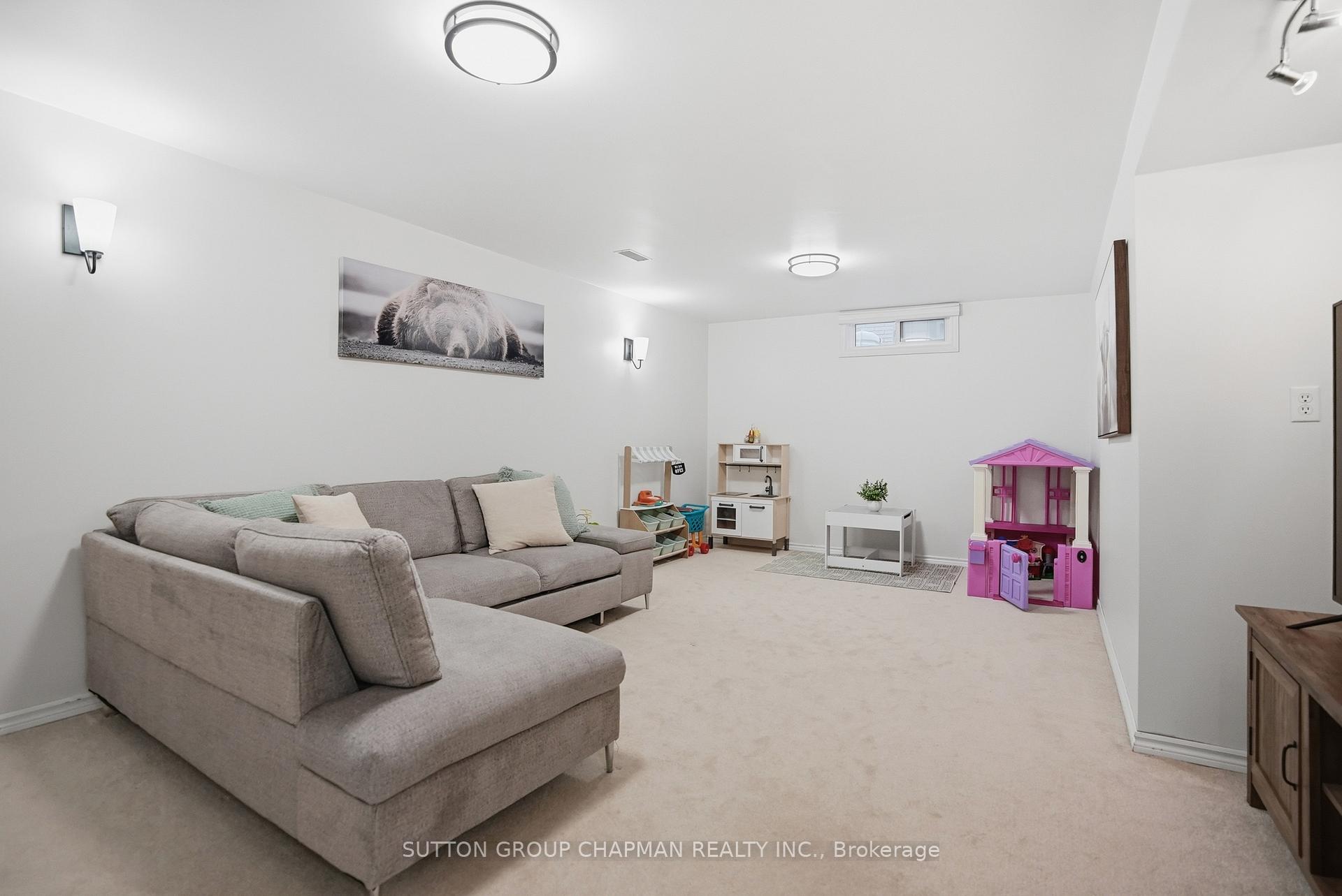 Photo 14 of 136 South Edgeware Road, St. Thomas — HOMEH