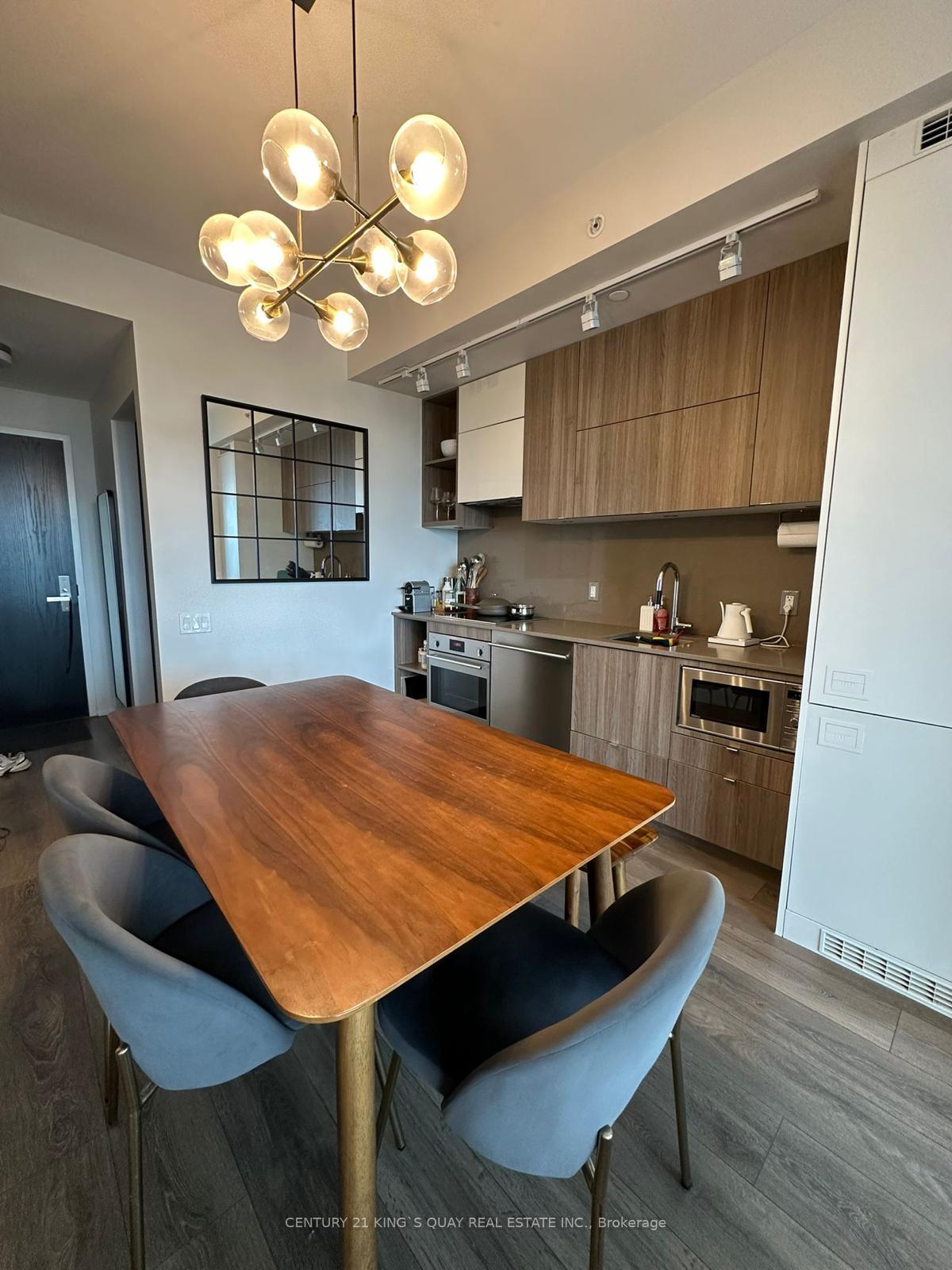 Photo 4 of Unit 803, 125 Peter Street, Toronto, Waterfront Communities — HOMEH