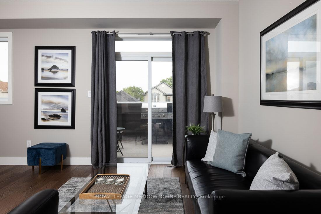 Photo 4 of 2144 Meadowgate Boulevard, London, South U — HOMEH