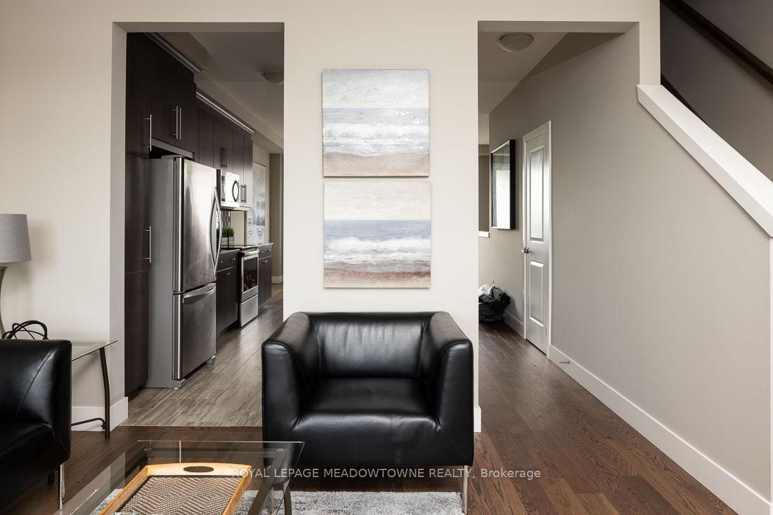 Photo 6 of 2144 Meadowgate Boulevard, London, South U — HOMEH