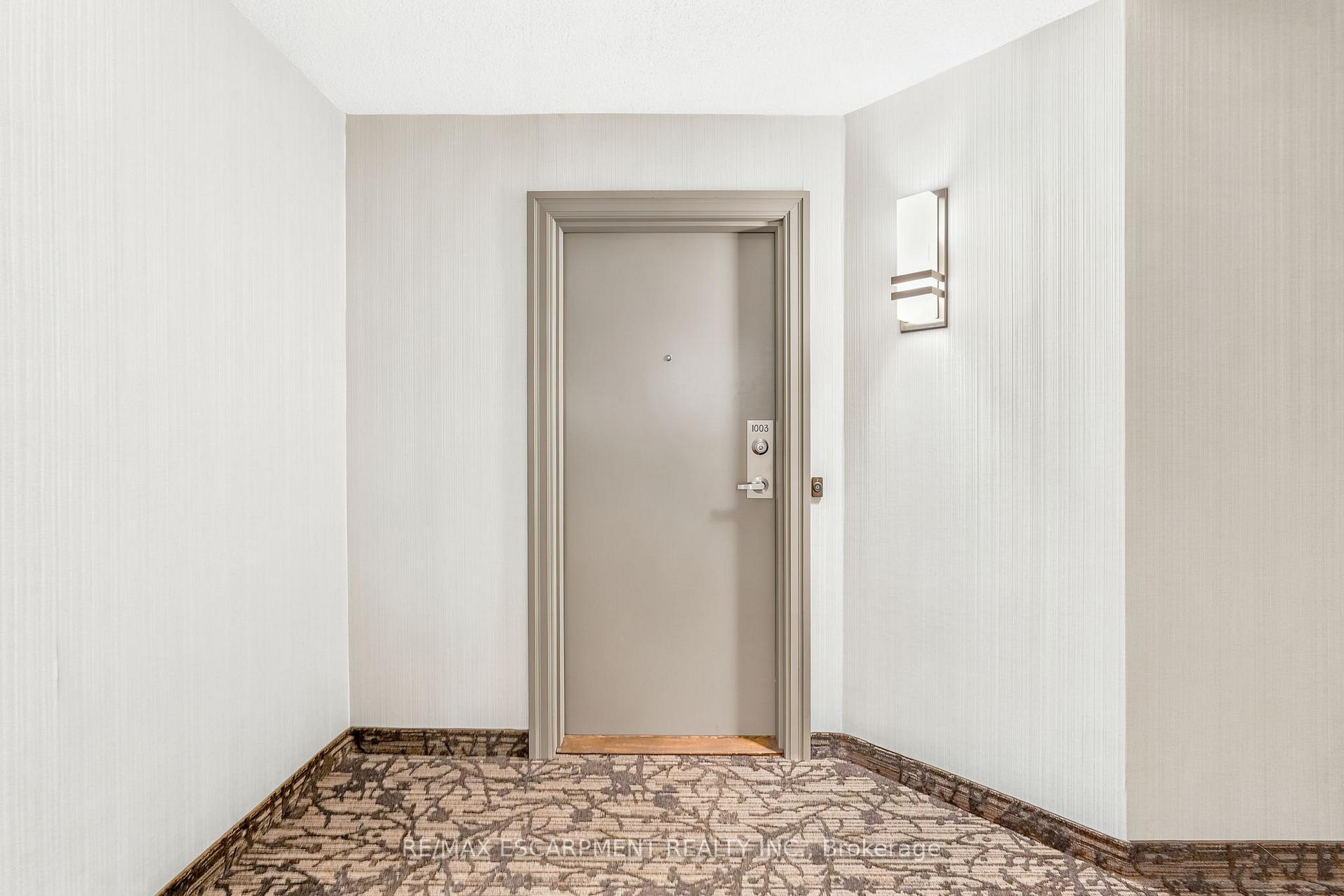 Photo 3 of Unit 1003, 1201 North Shore Boulevard E, Burlington, Brant — HOMEH