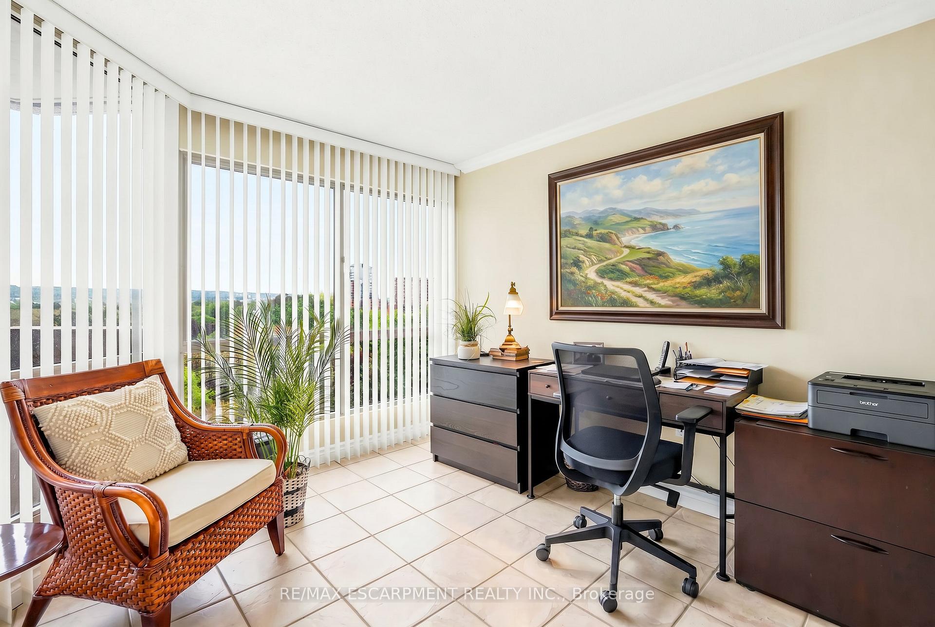 Photo 18 of Unit 1003, 1201 North Shore Boulevard E, Burlington, Brant — HOMEH